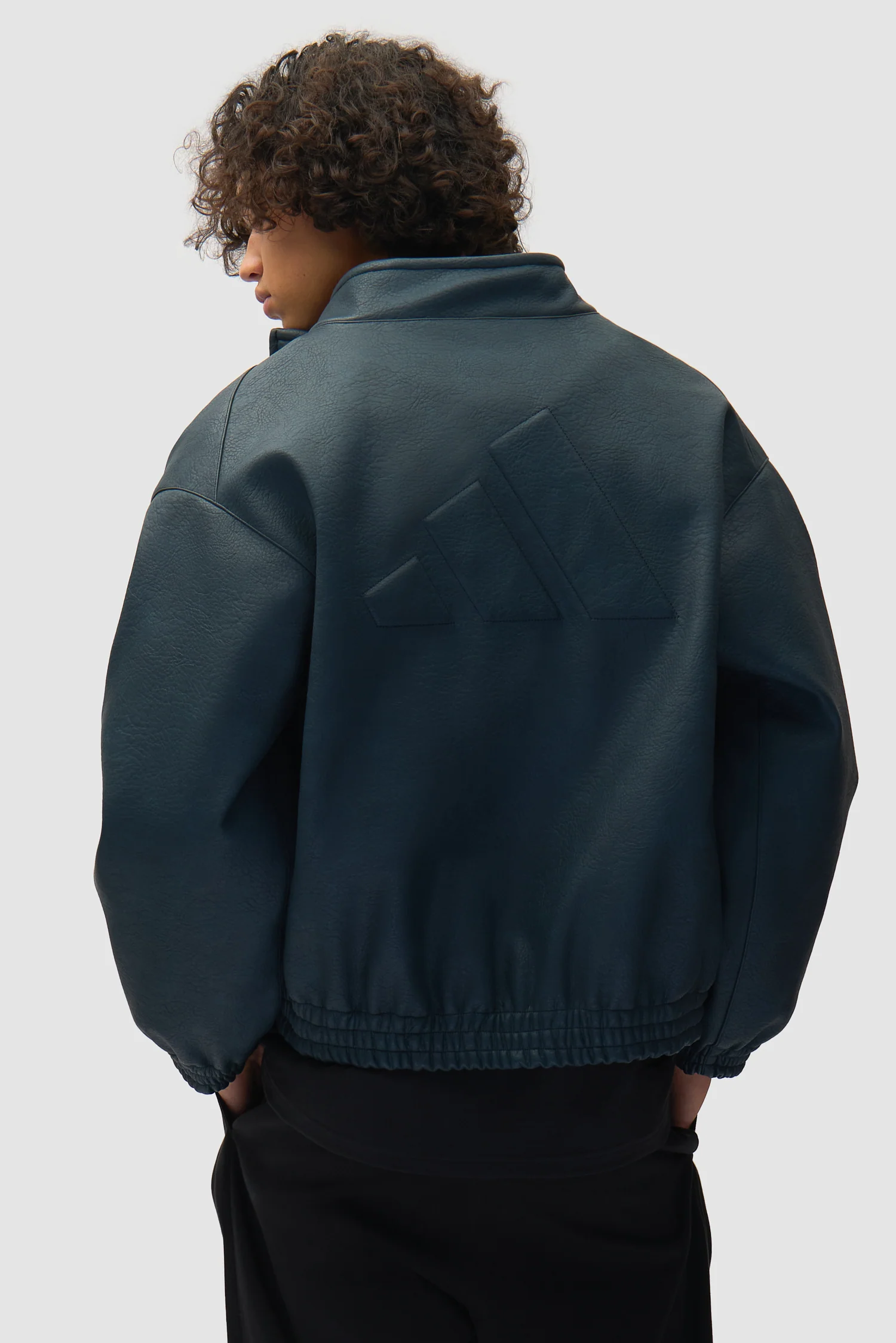 Veste en simili cuir Arte pour adidas - Bleu marine - Image 2