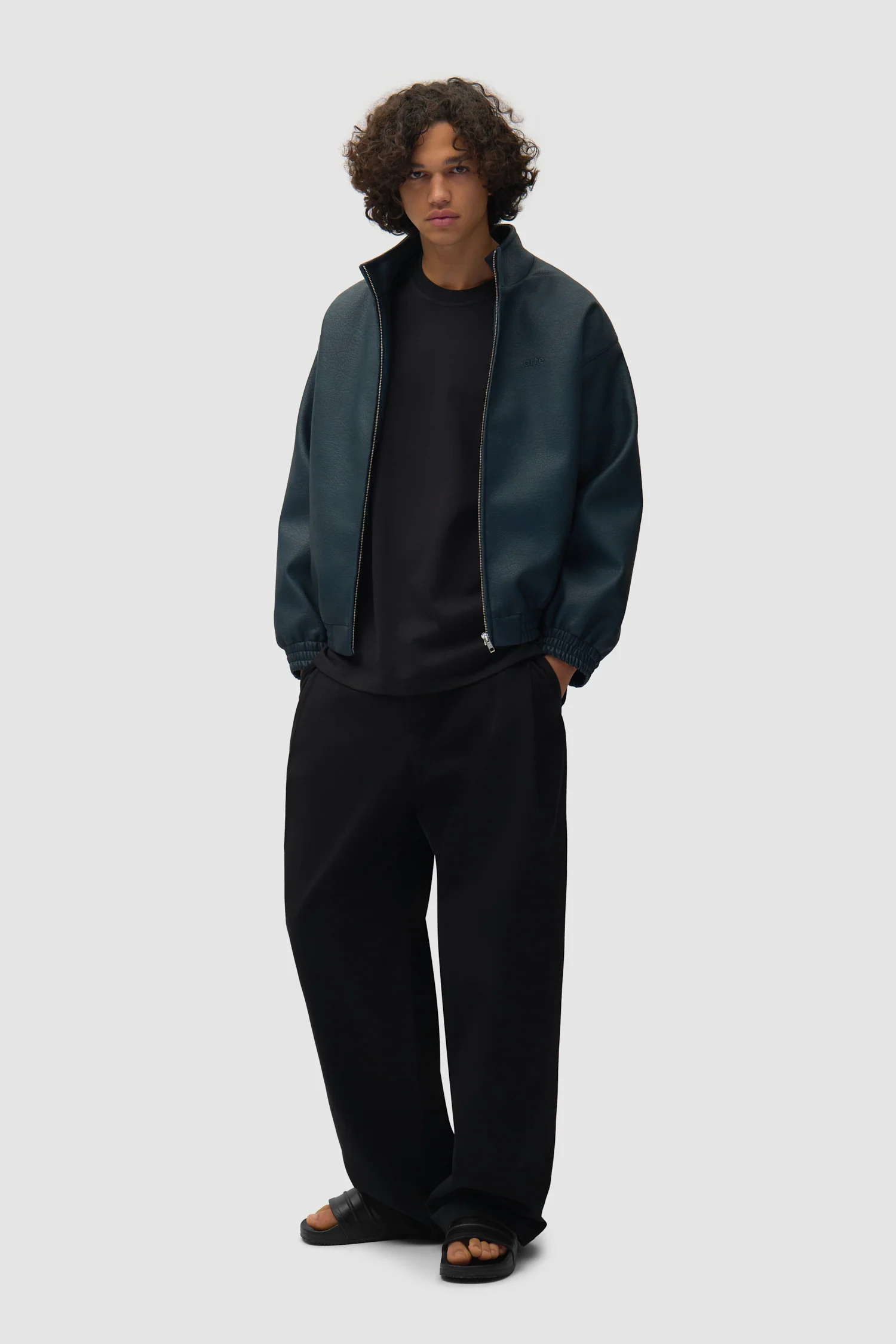 Veste en simili cuir Arte pour adidas - Bleu marine - Image 4