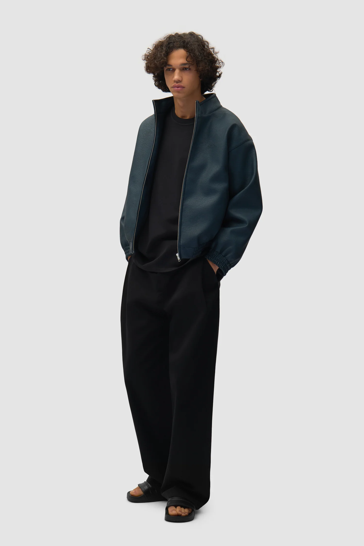 Veste en simili cuir Arte pour adidas - Bleu marine - Image 5