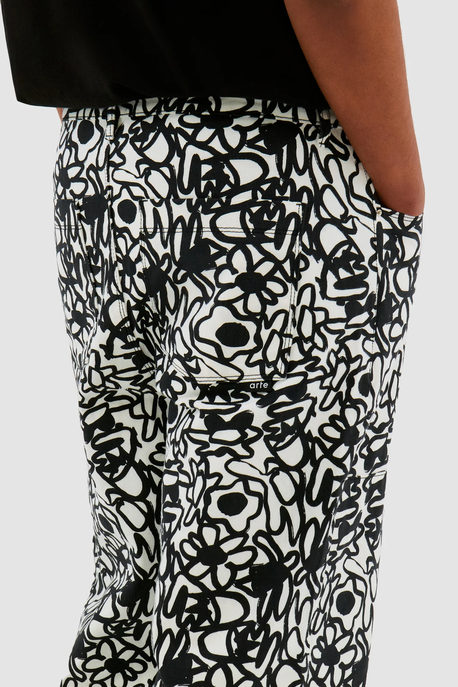 Pantalon Allover Flowers - Noir/Blanc - Image 8