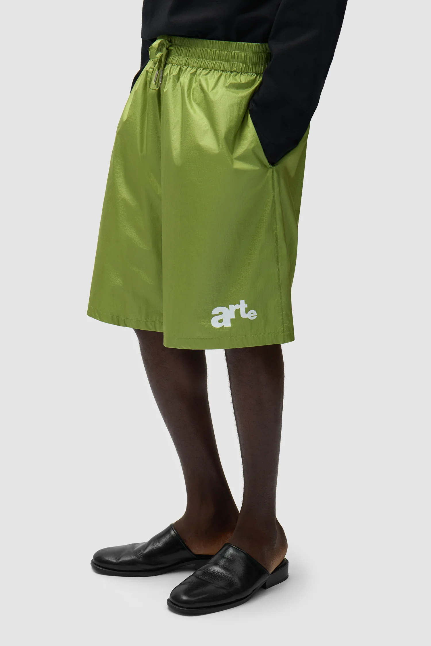 Short à grand logo - Vert - Image 3