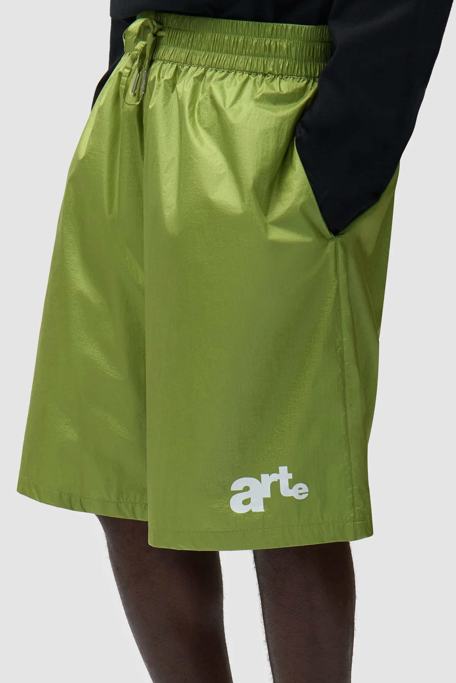 Short à grand logo - Vert - Image 9