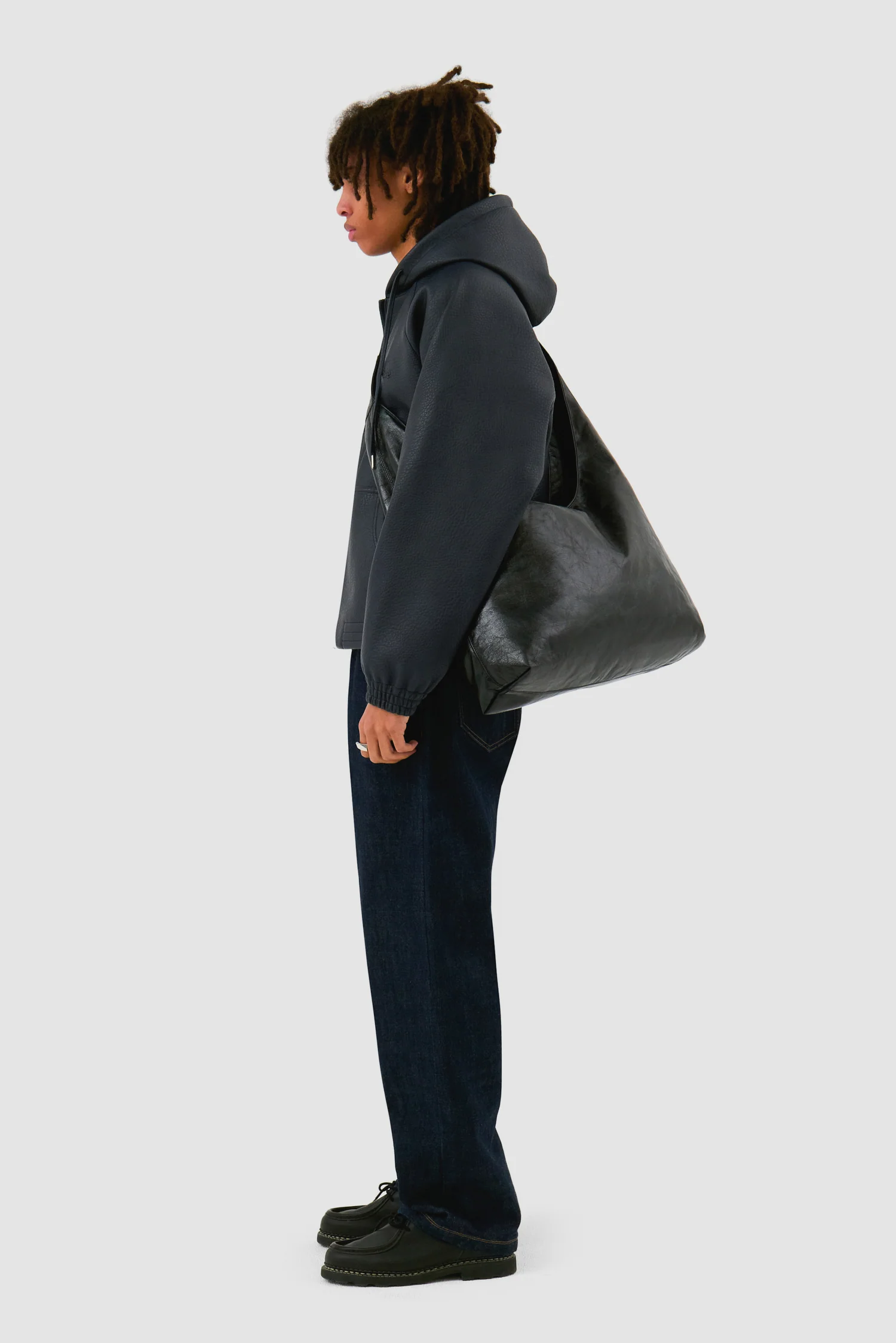 Grand sac brillant - Noir - Image 4
