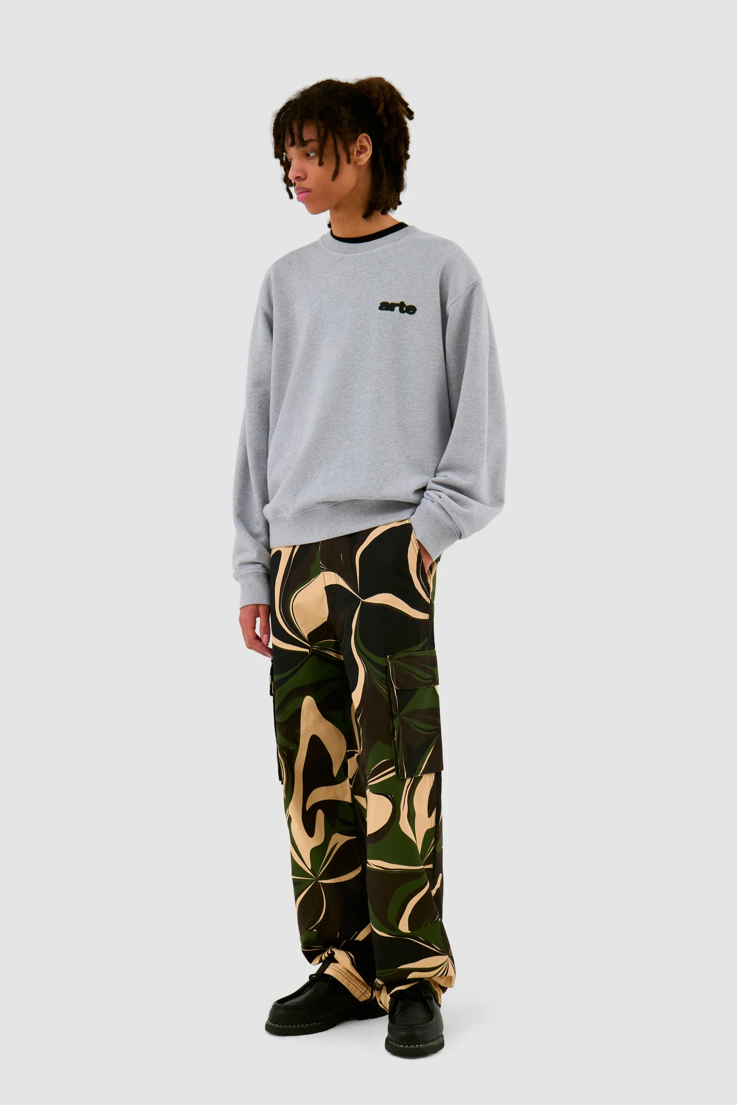 Blur Flower Crewneck - Gris - Image 5