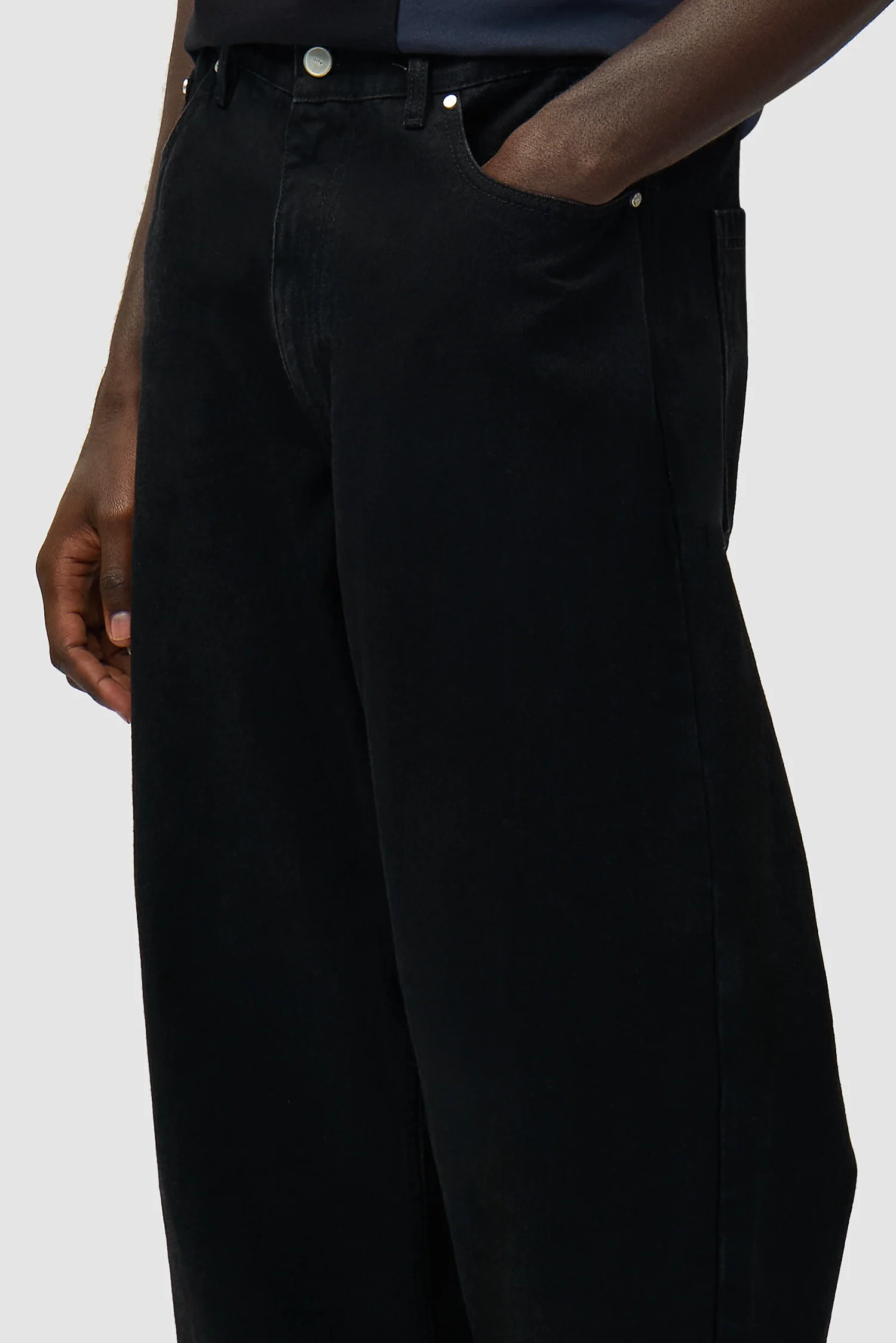 Pantalon à poche avec logo circulaire - Noir - Image 7