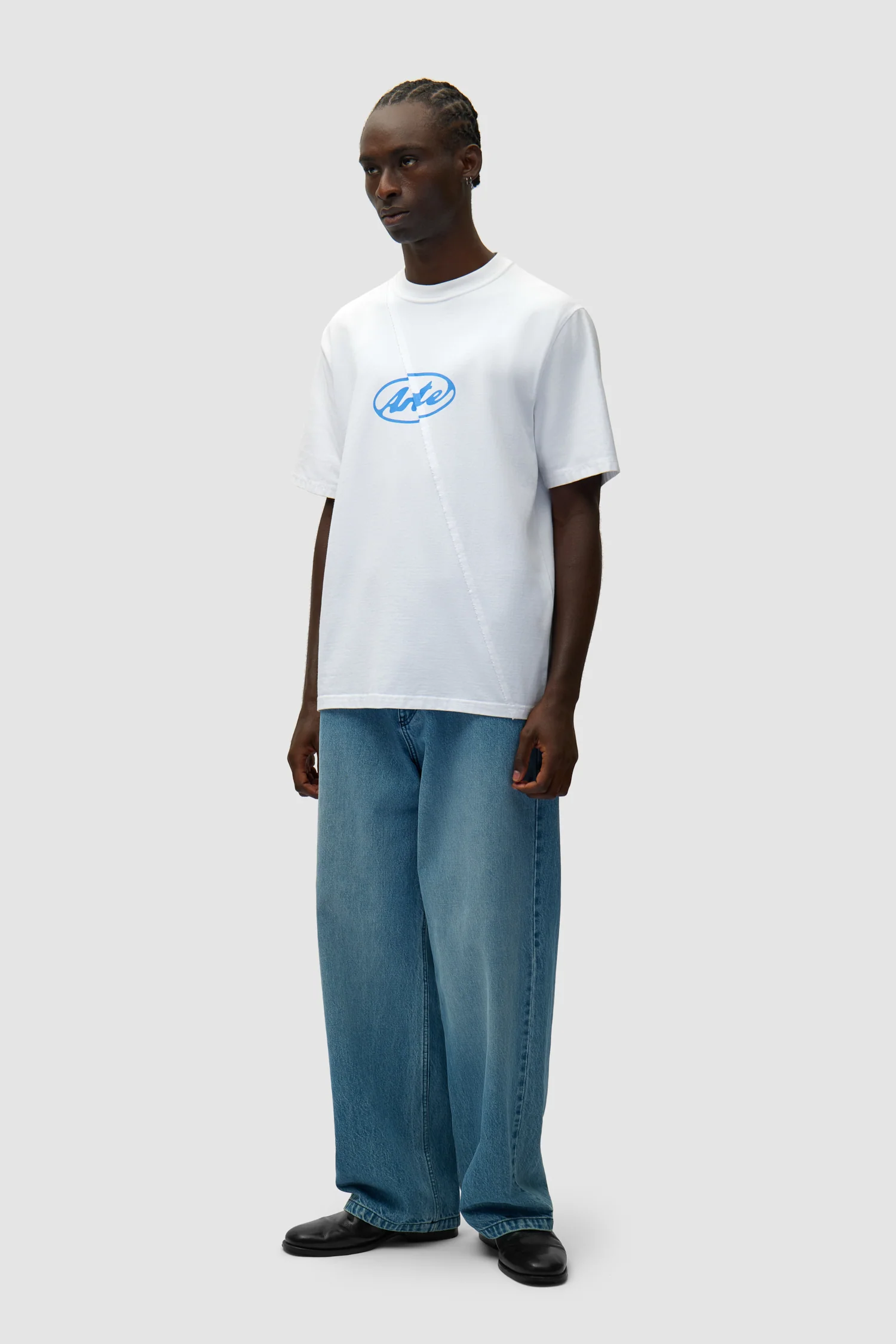 Pantalon à poche avec logo circulaire - Denim Bleach - Image 6