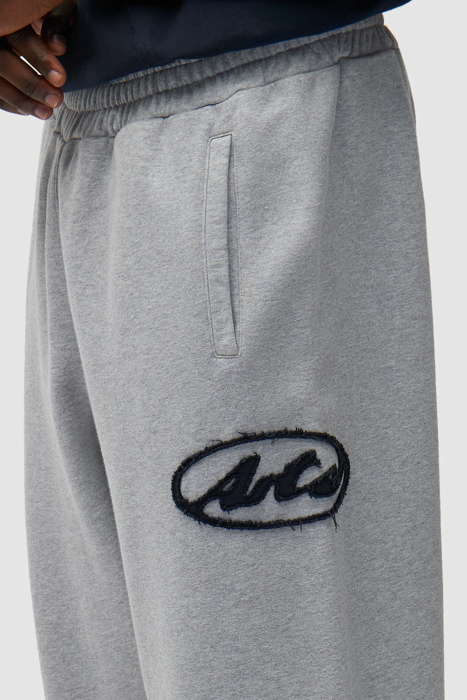 Pantalon de survêtement avec logo Circle Patch - Gris - Image 8