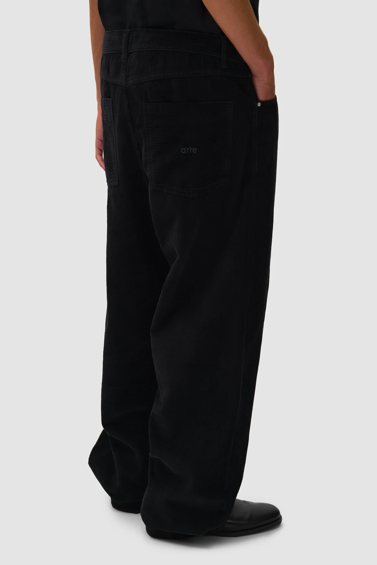 Pantalon en velours côtelé - Noir - Image 4