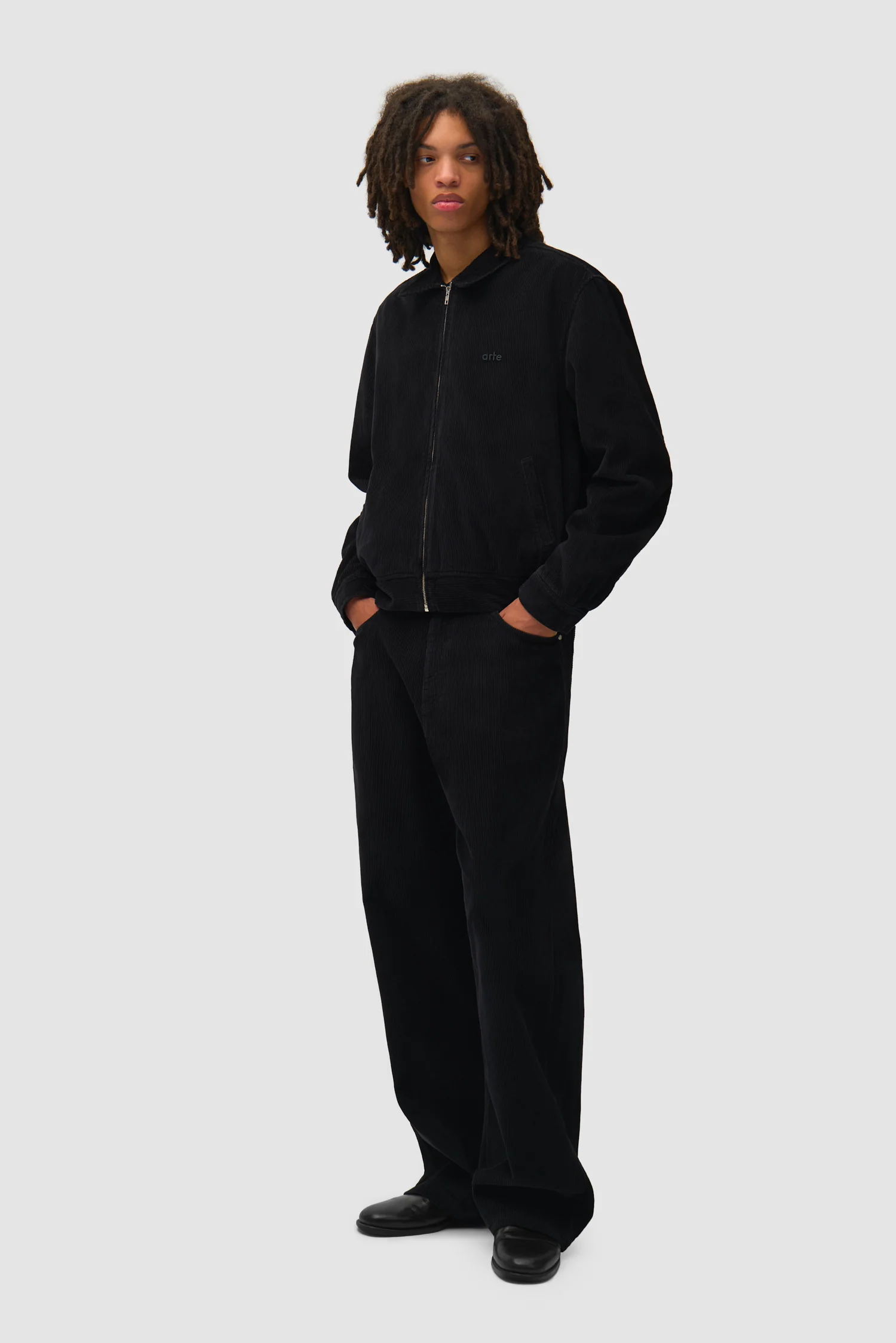 Pantalon en velours côtelé - Noir - Image 5