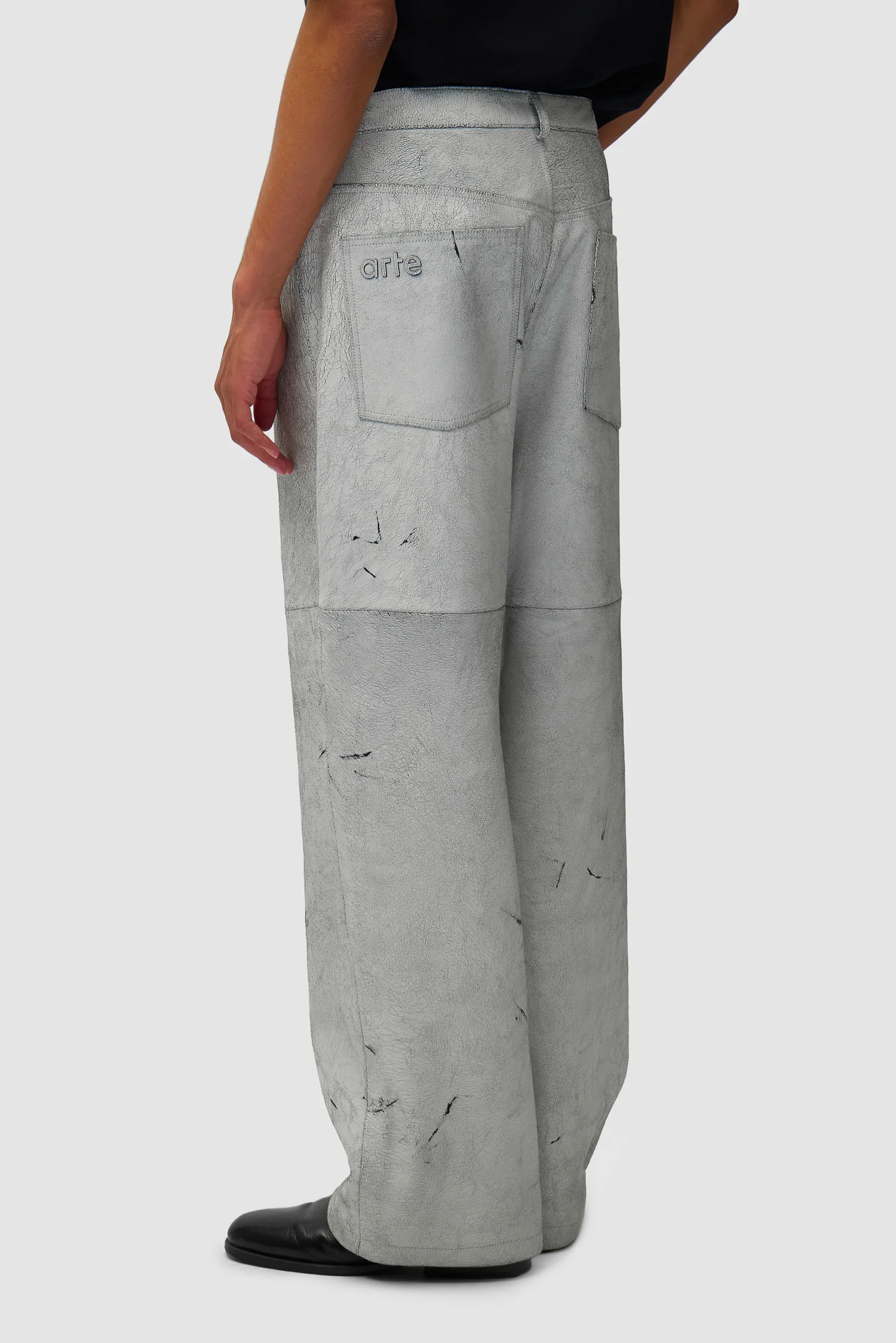 Pantalon en cuir craquelé - Blanc - Image 3