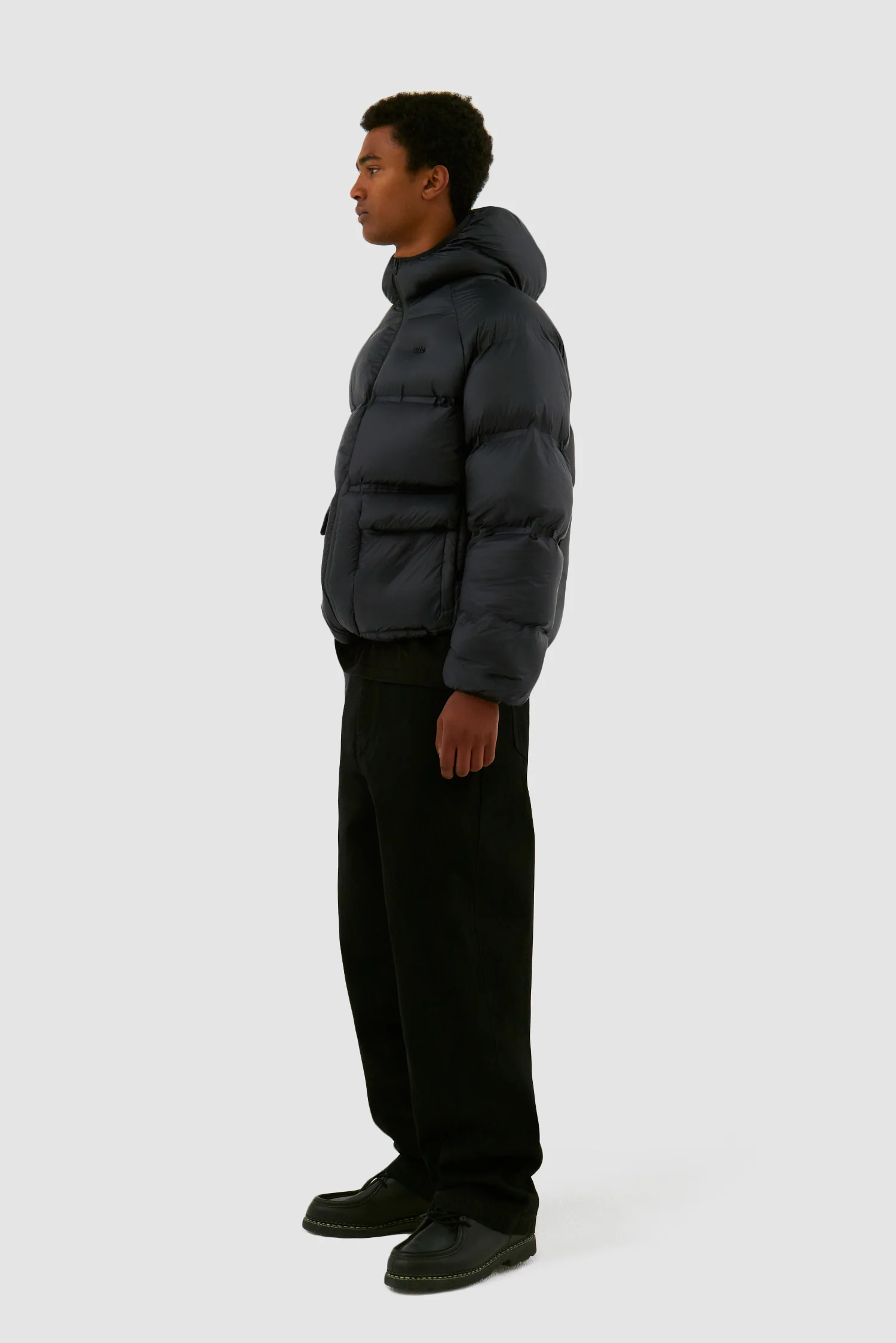 Veste bouffante courte - Noir - Image 5