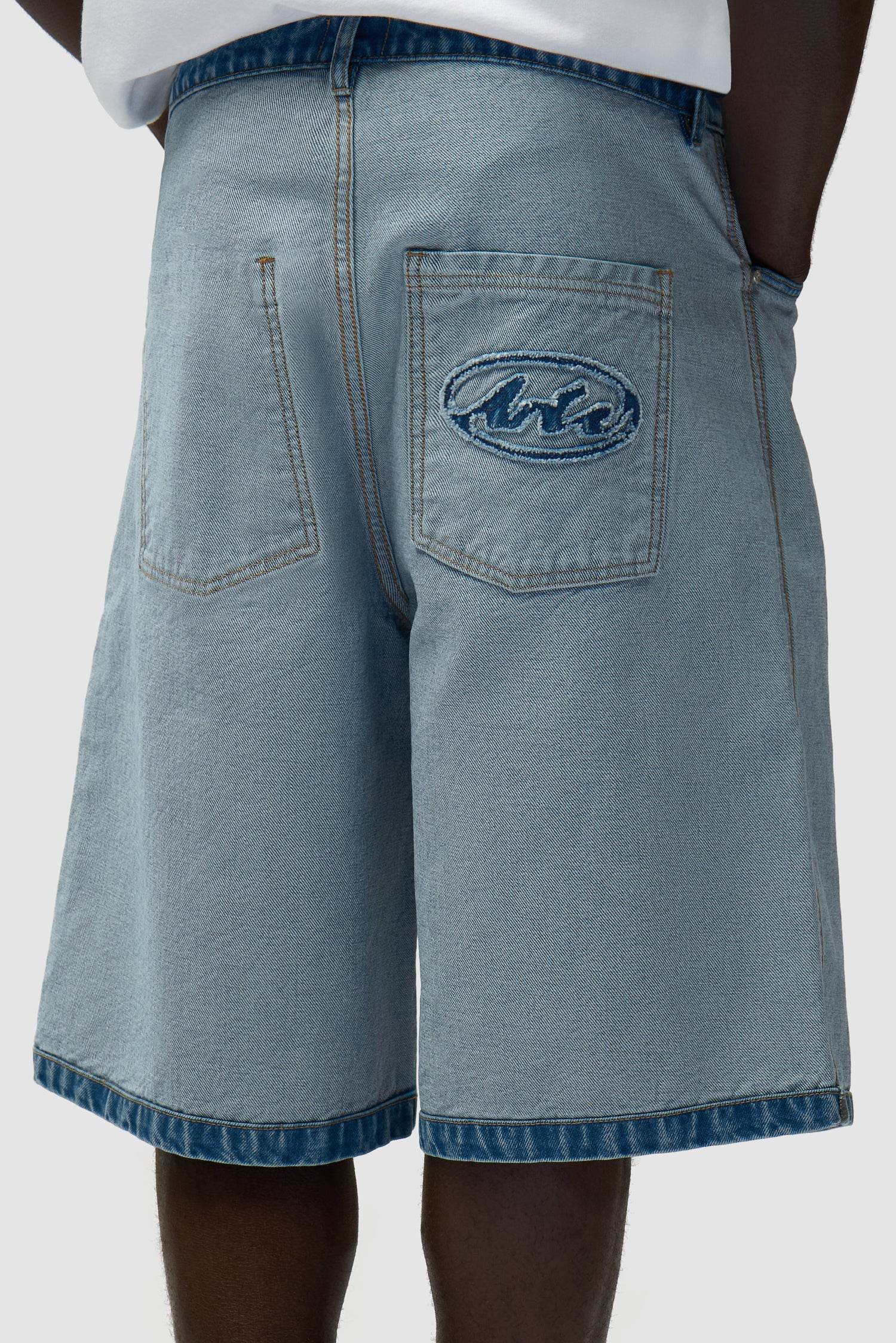 Short en jean Inside/Out - Denim Bleach - Image 6