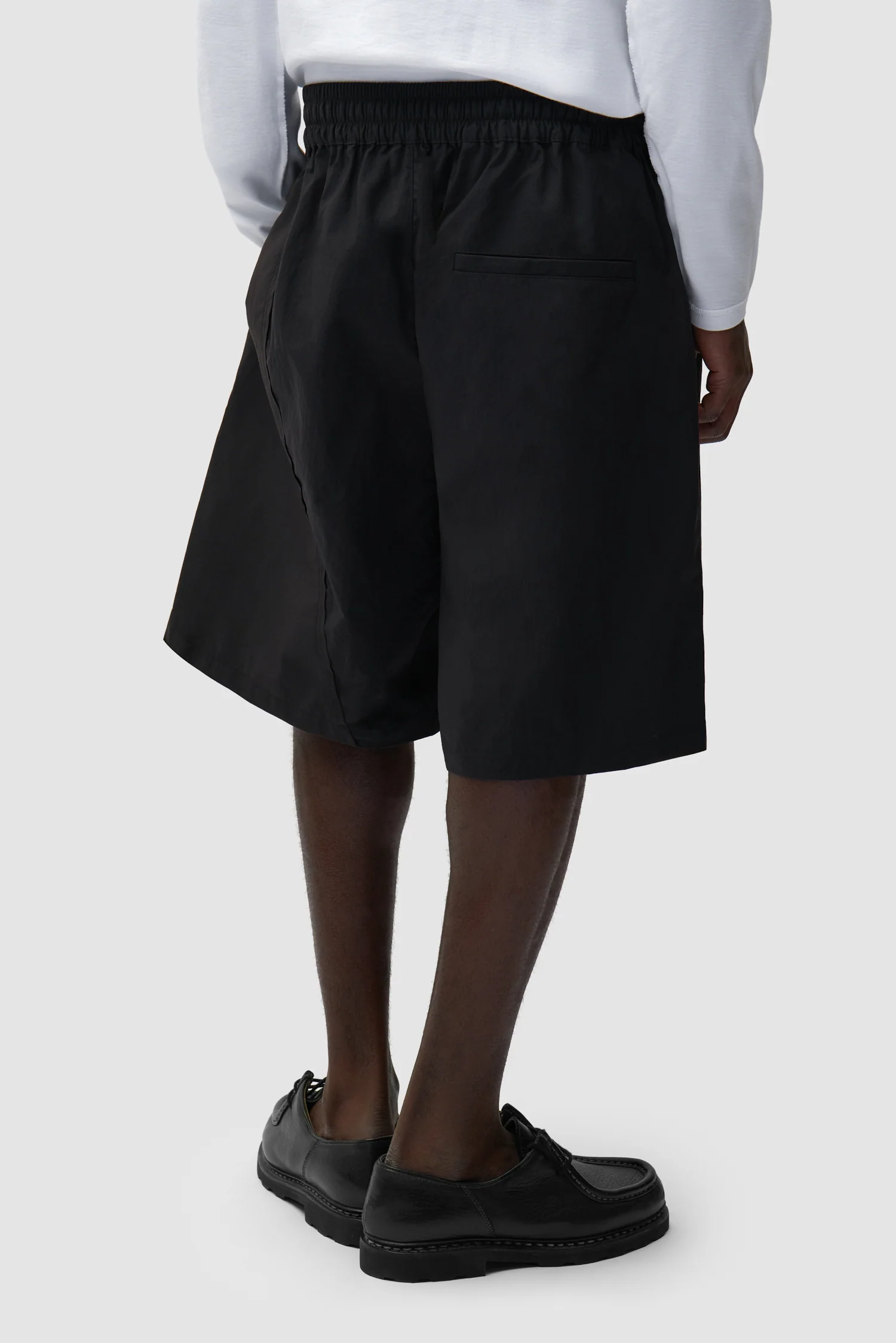 Short déformé - Noir - Image 4