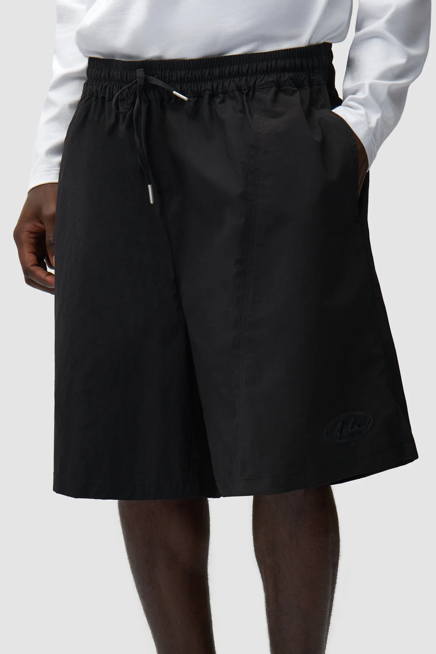 Short déformé - Noir - Image 5
