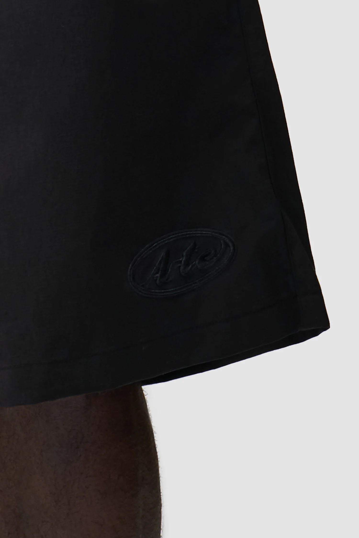 Short déformé - Noir - Image 6