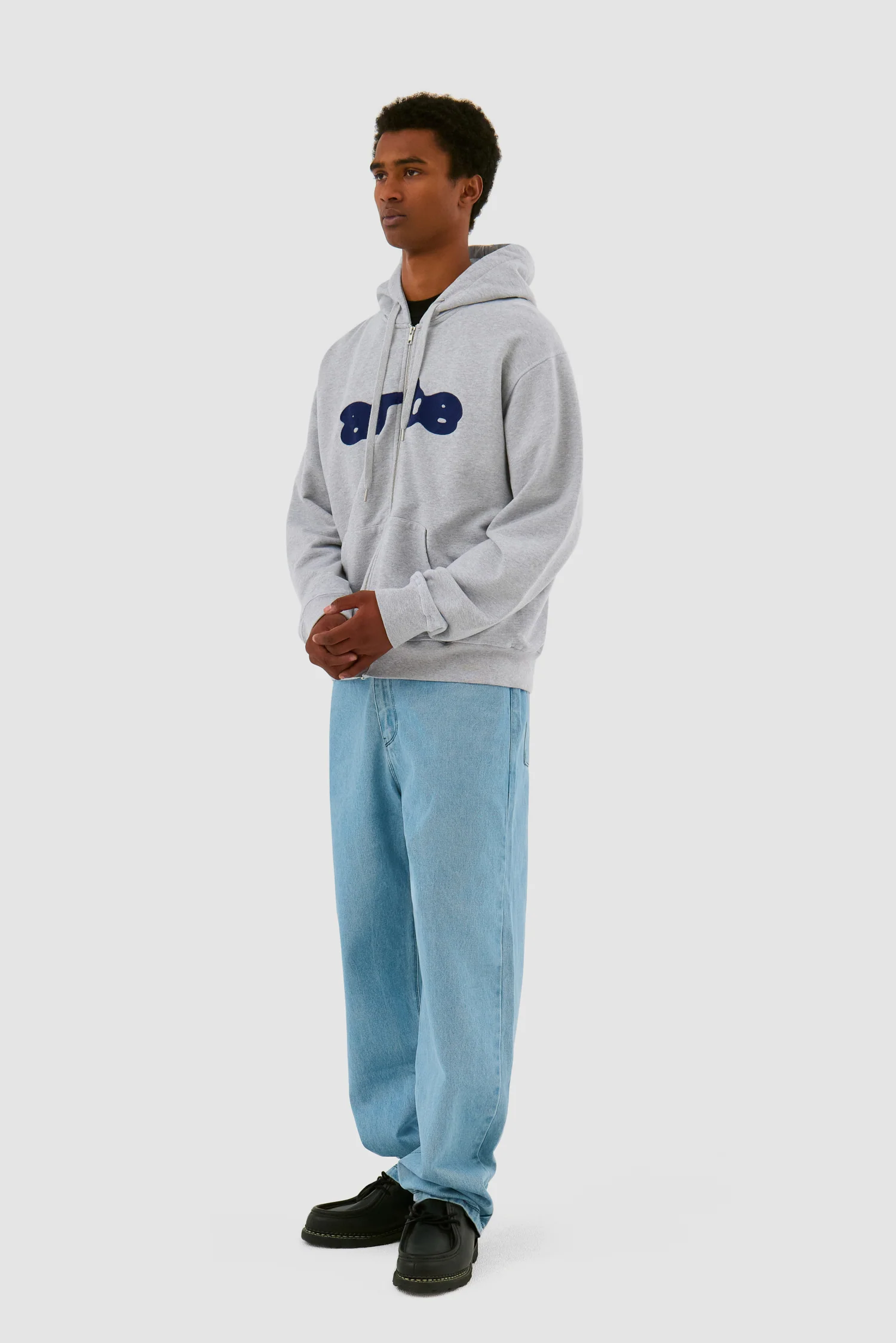Sweat à capuche zippé brodé - Gris - Image 5