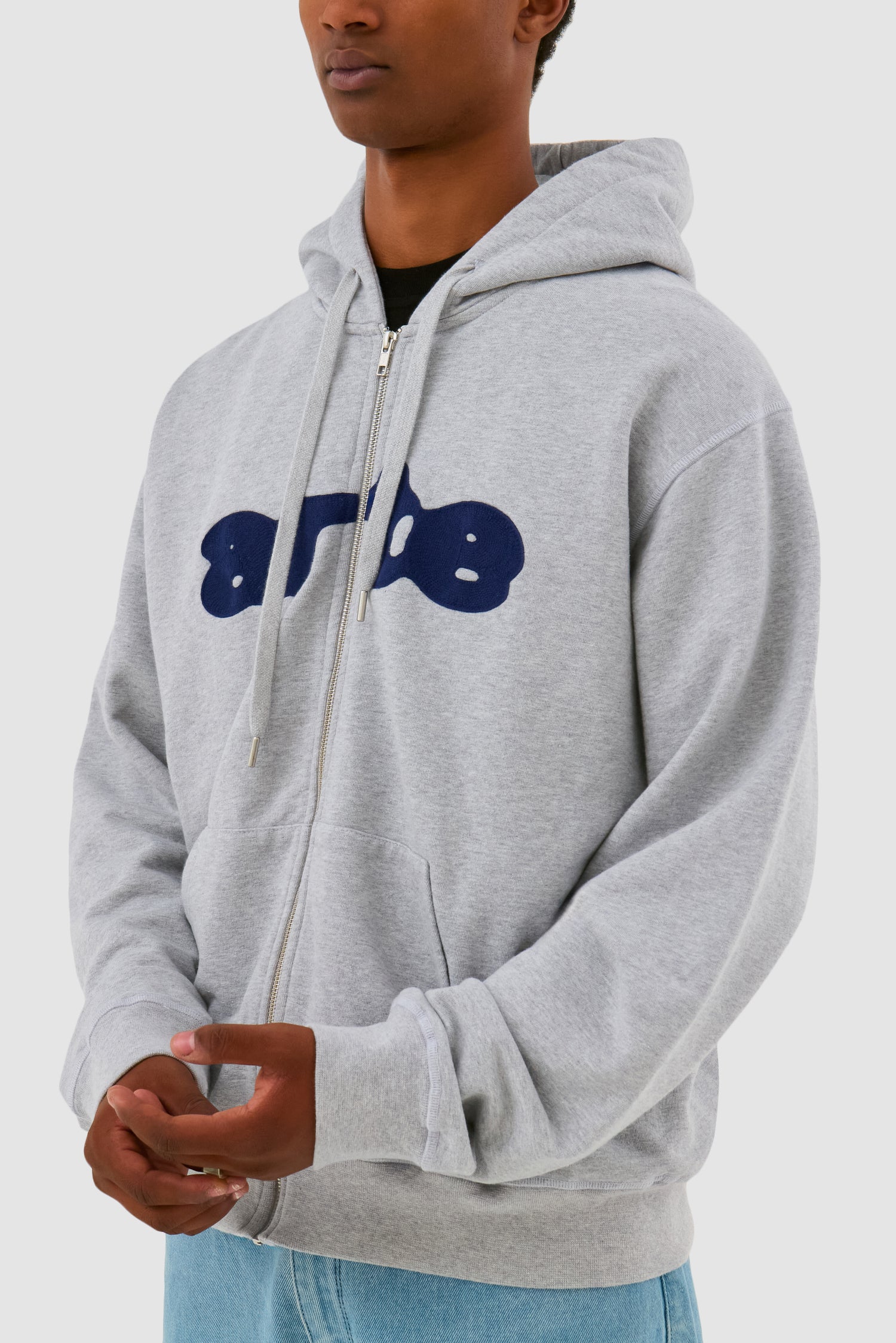 Sweat à capuche zippé brodé - Gris - Image 7
