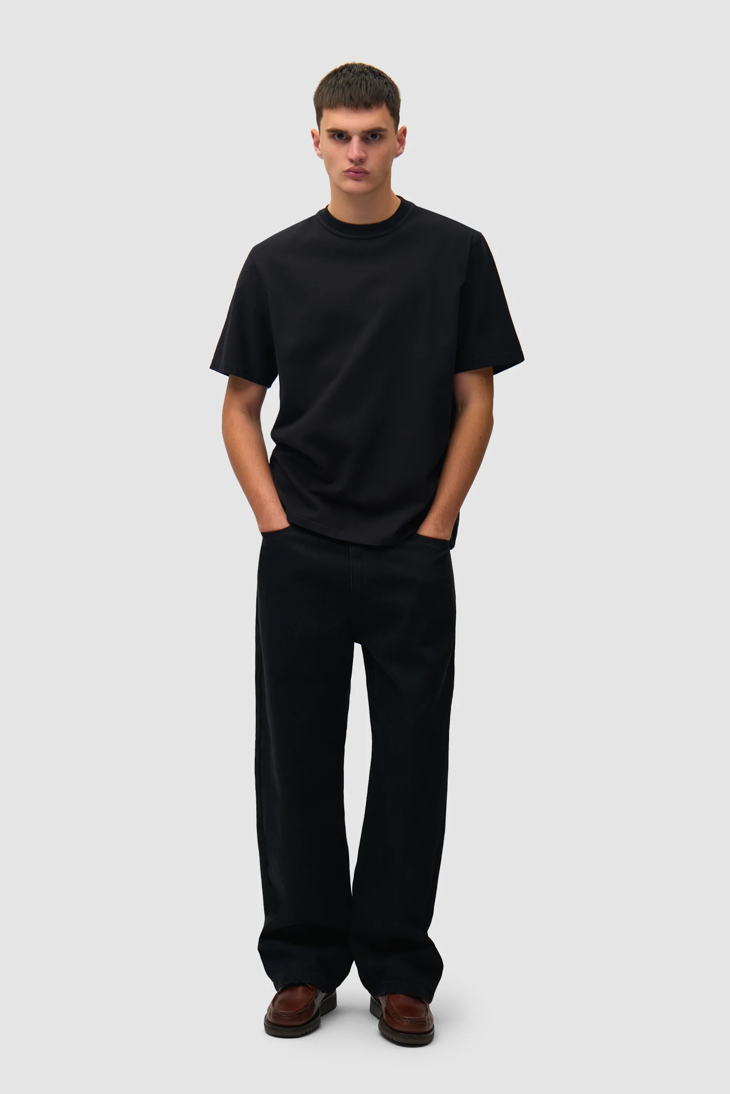 T-shirt imprimé délavé au dos - Noir - Image 6