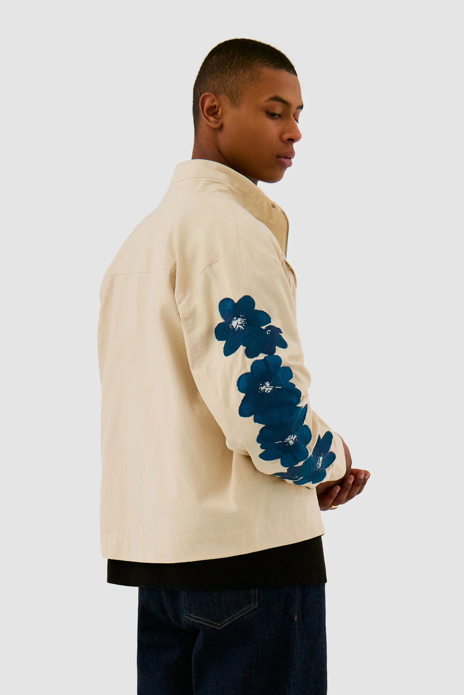 Veste brodée de fleurs - Crème - Image 3