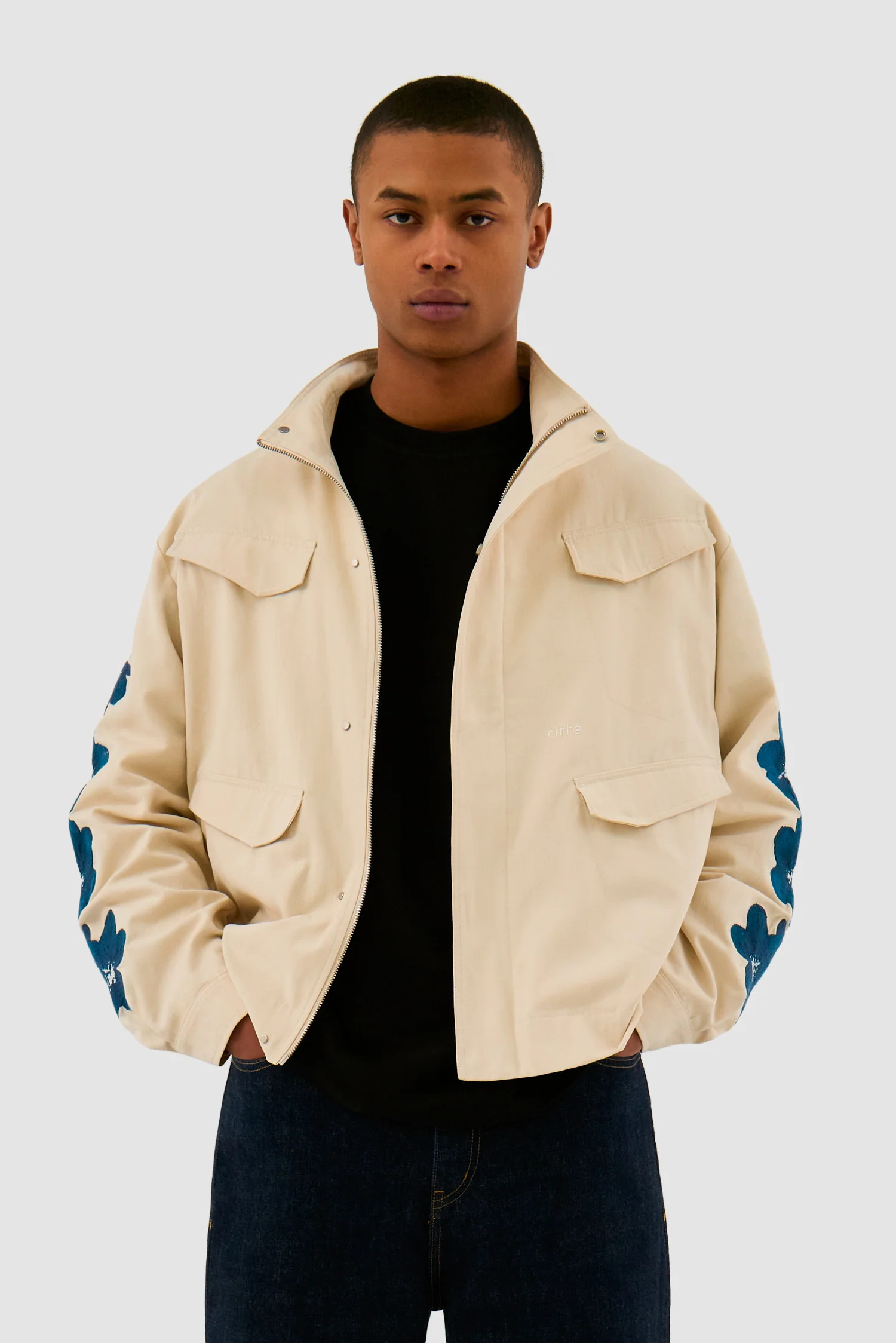 Veste brodée de fleurs - Crème - Image 8