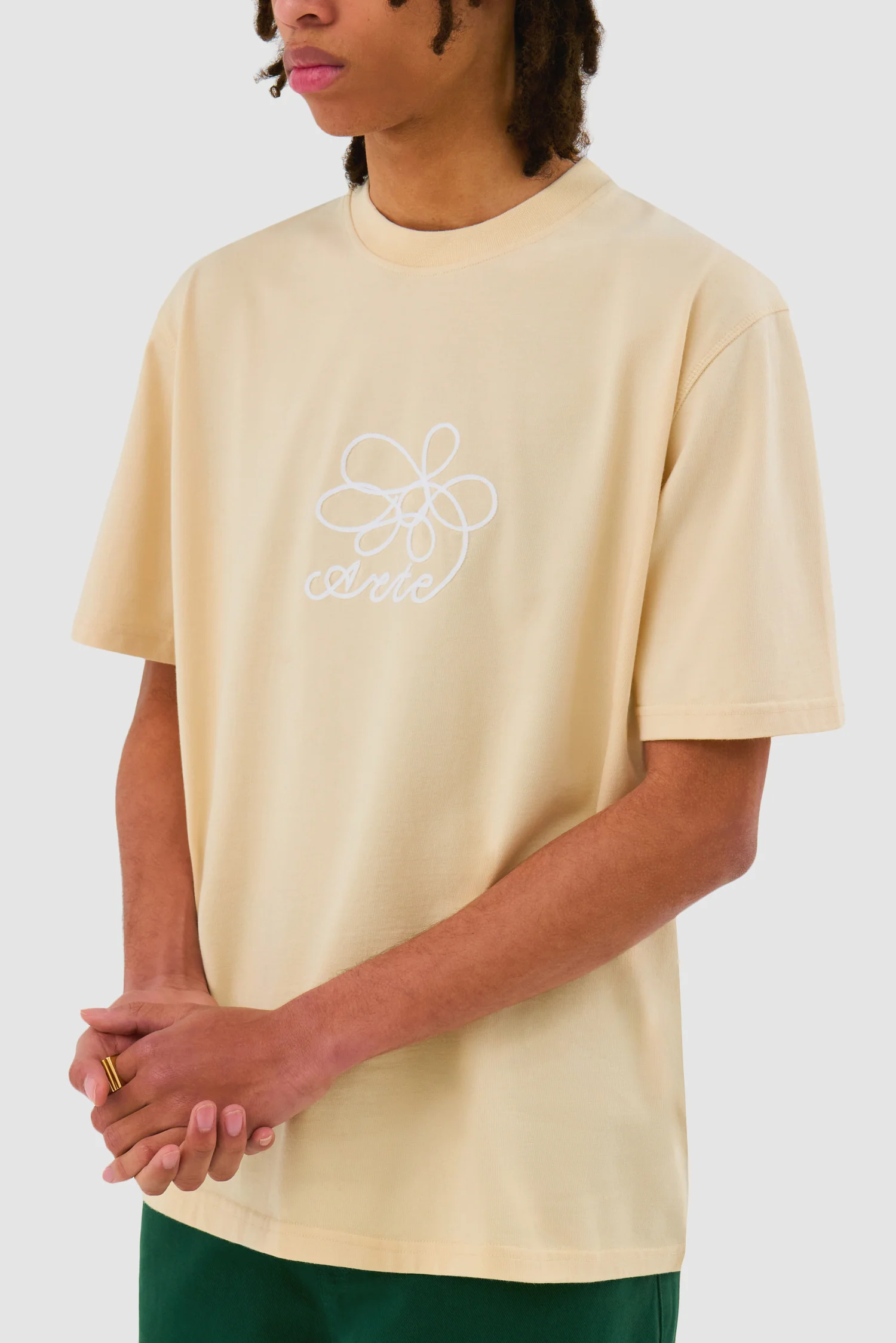 T-shirt brodé de fleurs - Crème - Image 7