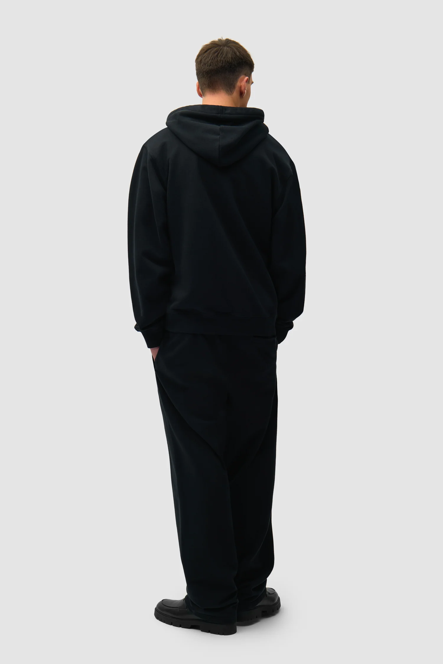 Sweat à capuche avec logo en forme de cœur - Noir - Image 6