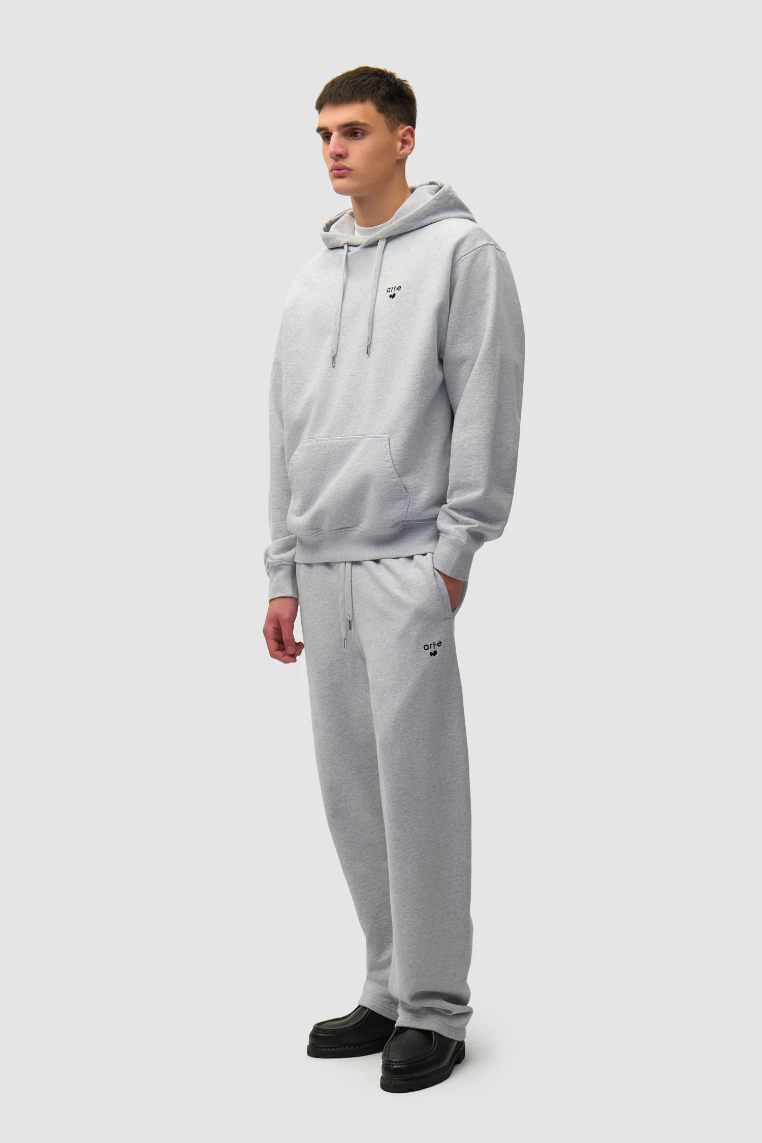 Sweat à capuche avec logo cœur - Gris - Image 4