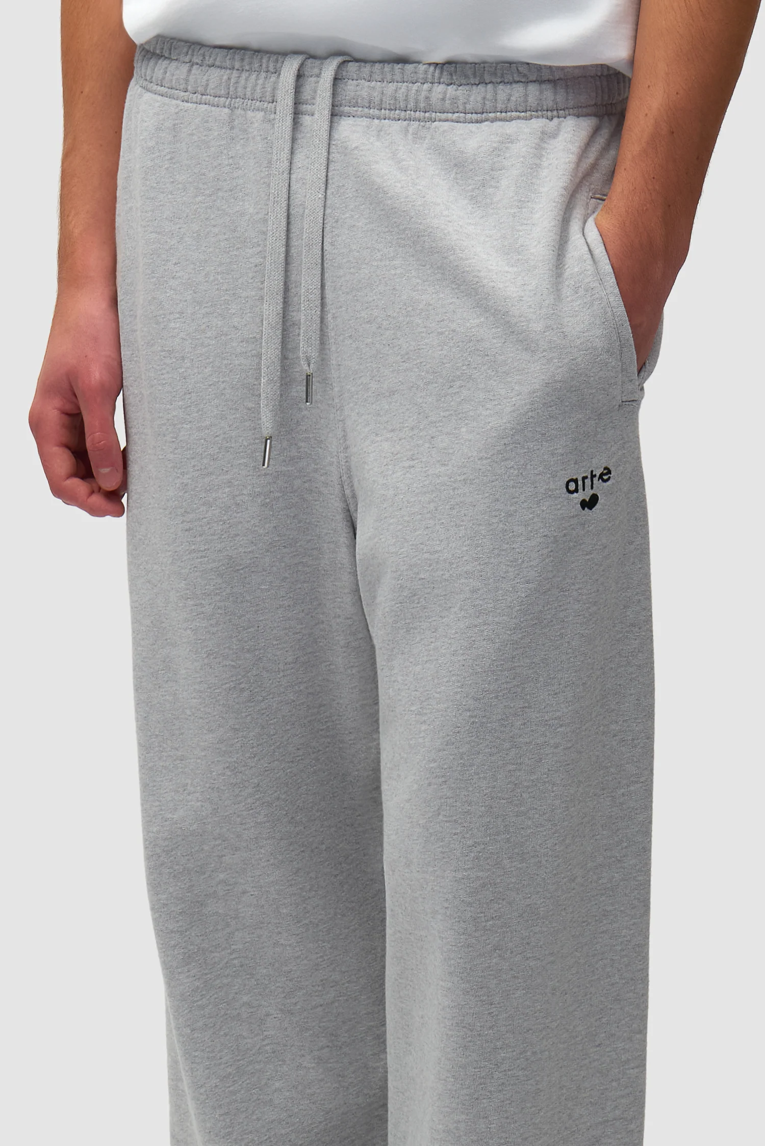 Pantalon de survêtement avec logo cœur - Gris - Image 8