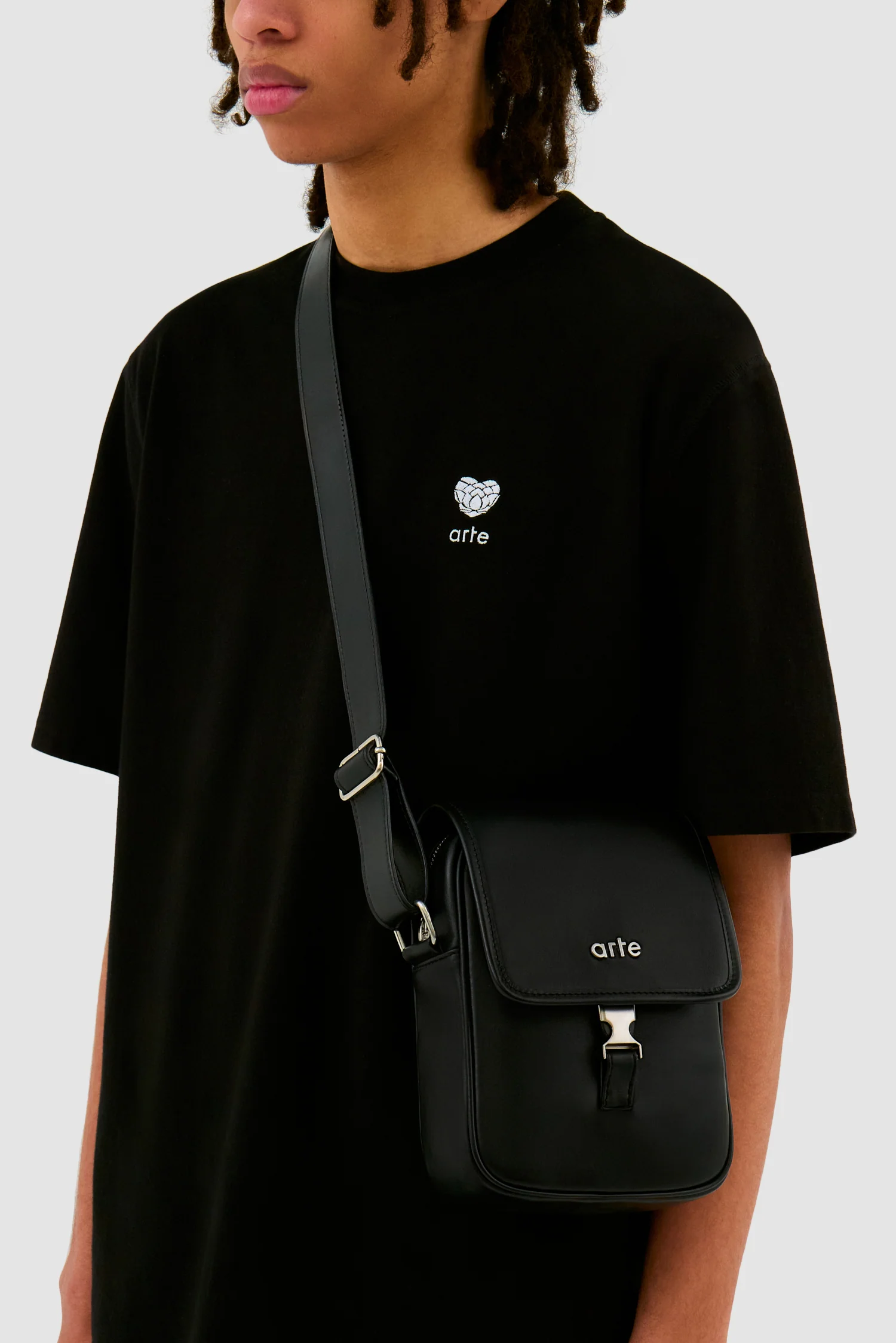 Sac à bandoulière en cuir - Noir - Image 5