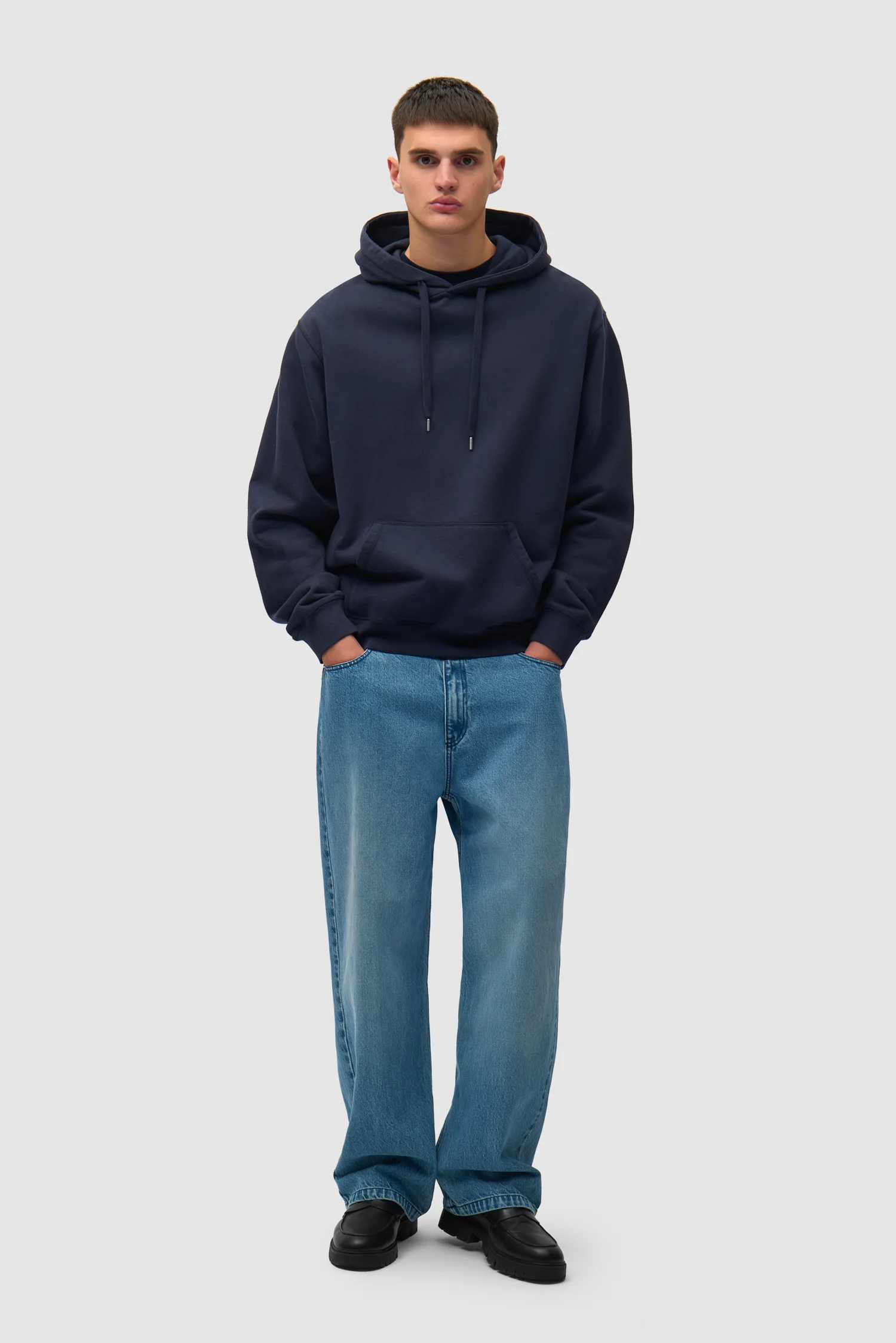 Sweat à capuche avec logo multi-couches dans le dos - Bleu marine - Image 4