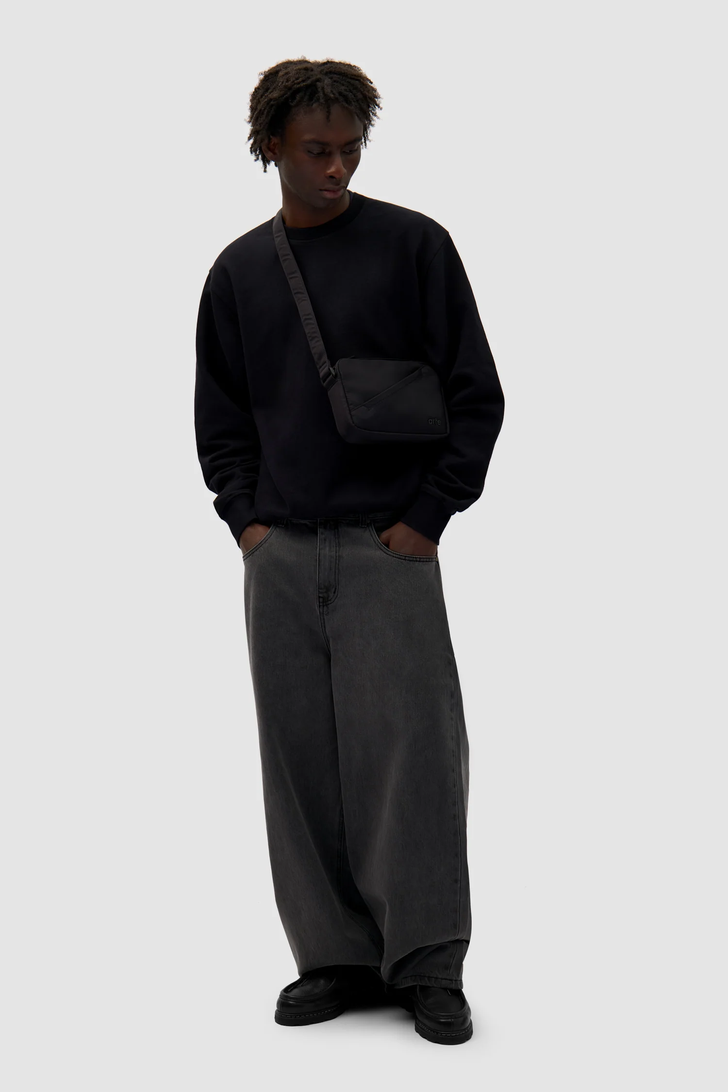 Petit sac en nylon - Noir - Image 4