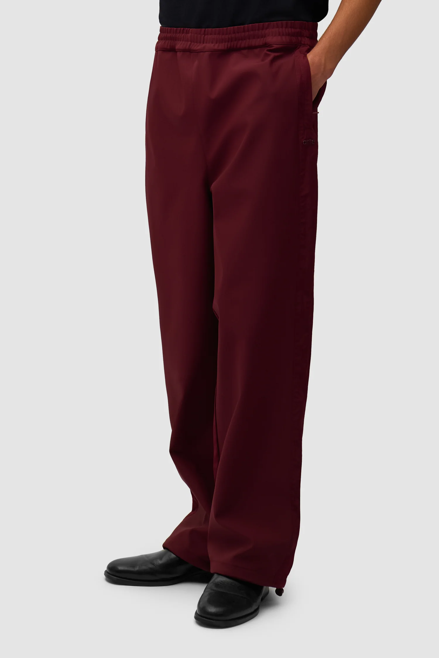 Pantalon de survêtement en nylon - Bordeaux - Image 2