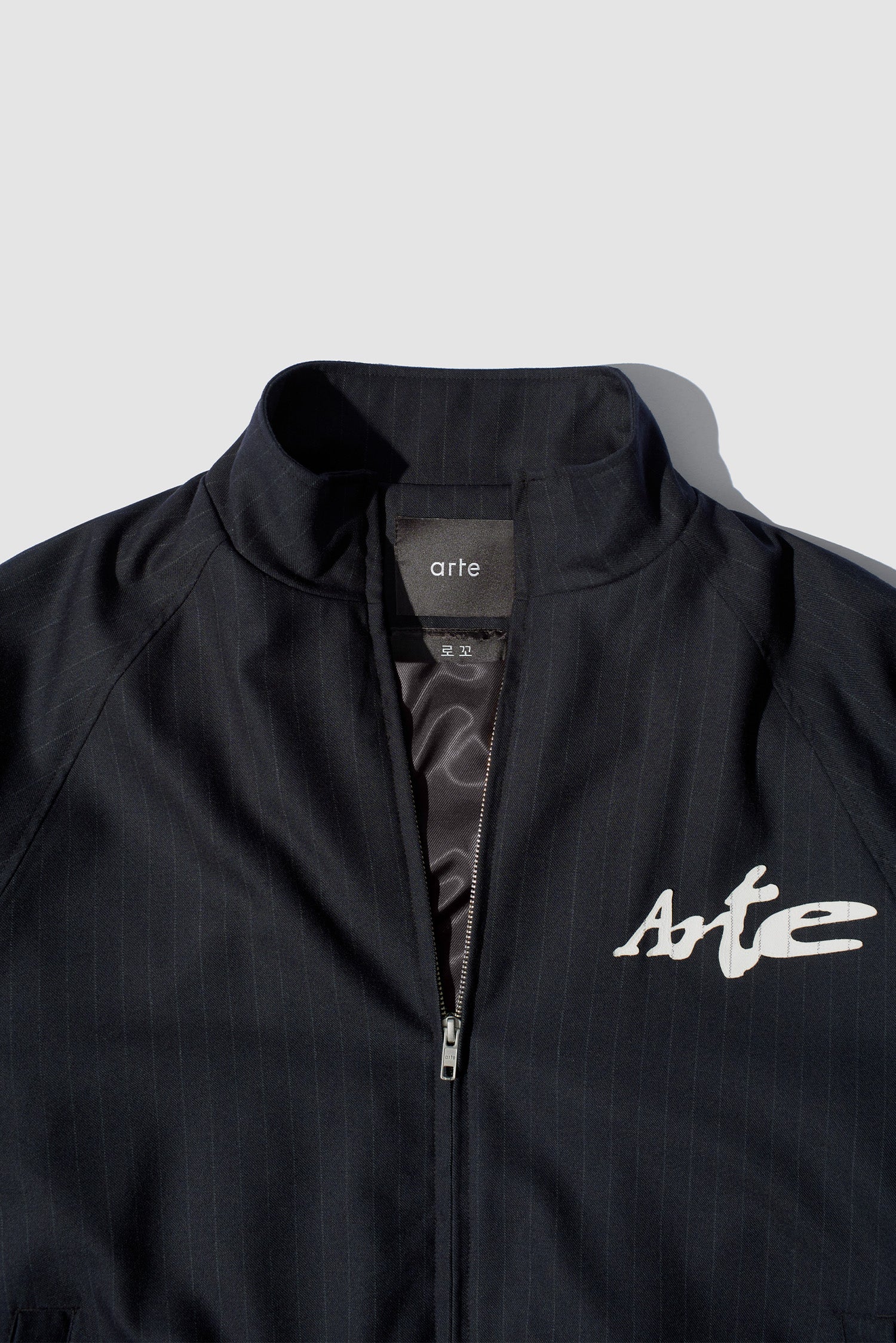 Veste de survêtement à fines rayures - Noir - Image 14
