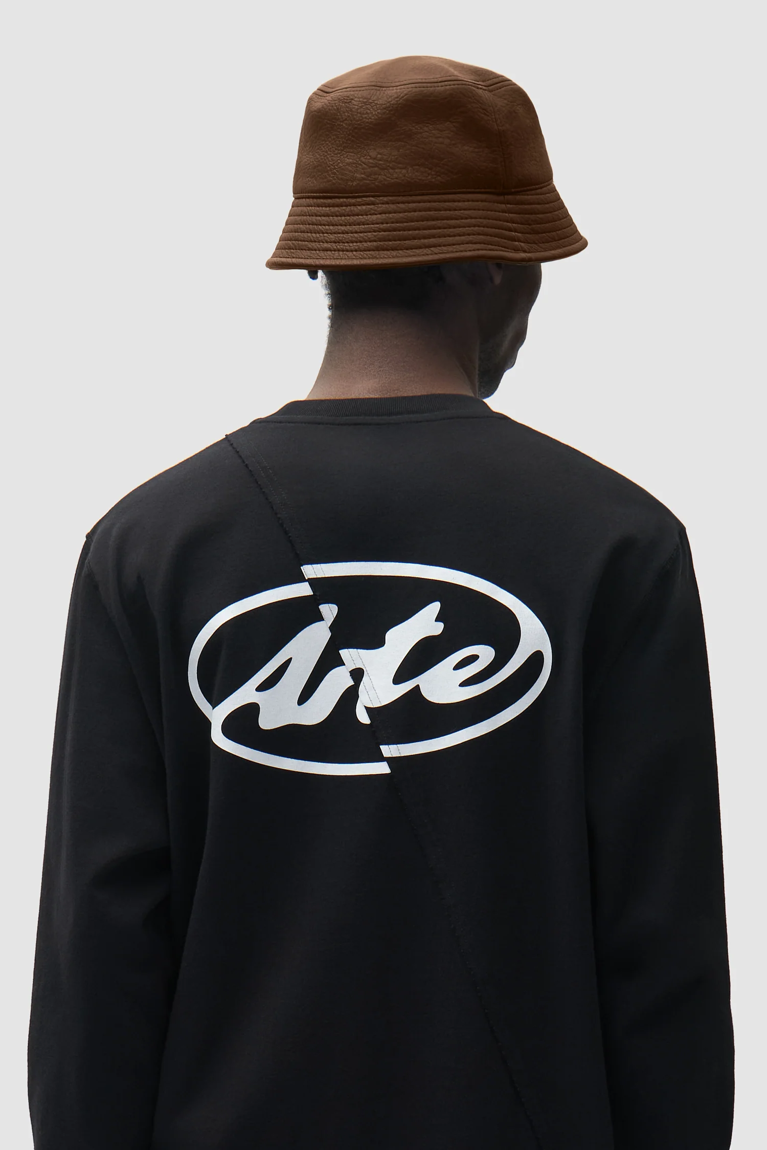 Chapeau bob en cuir PU - Marron - Image 4