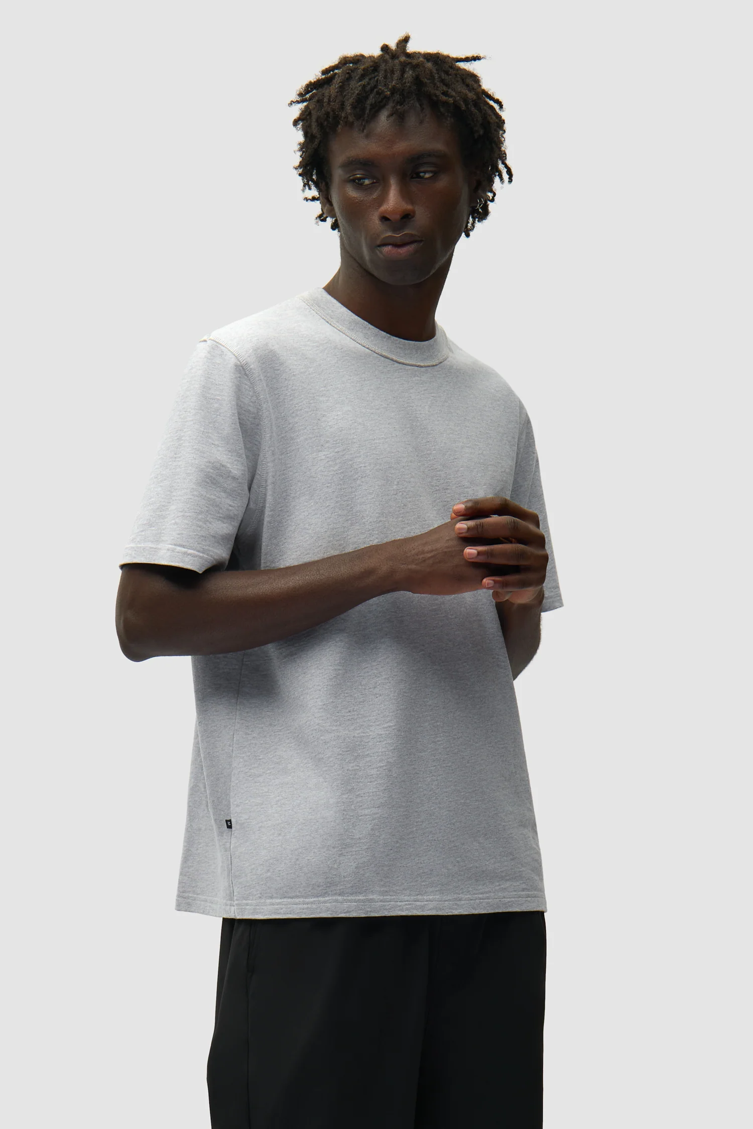 T-shirt à étiquette réversible - Gris - Image 10
