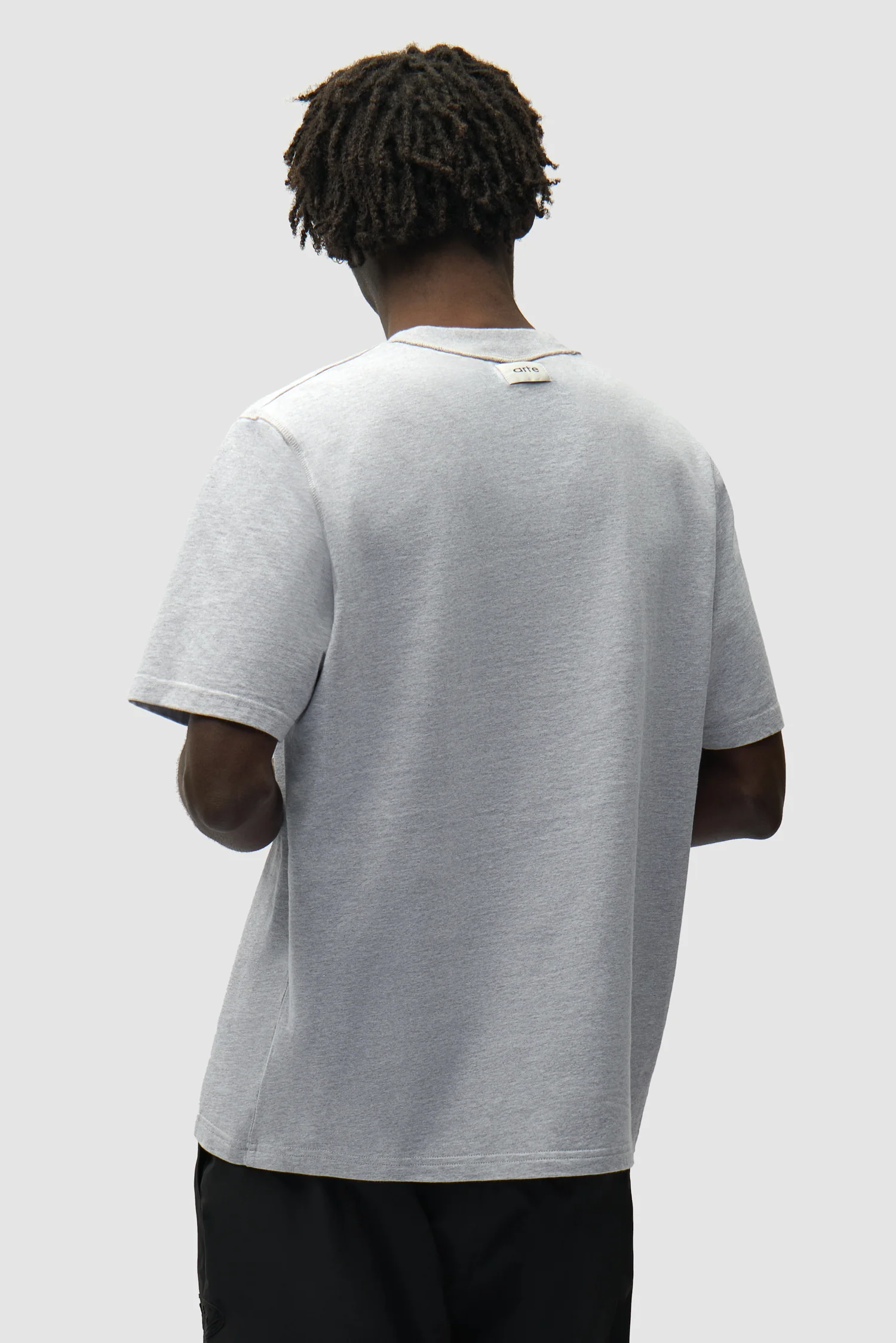 T-shirt à étiquette réversible - Gris - Image 11