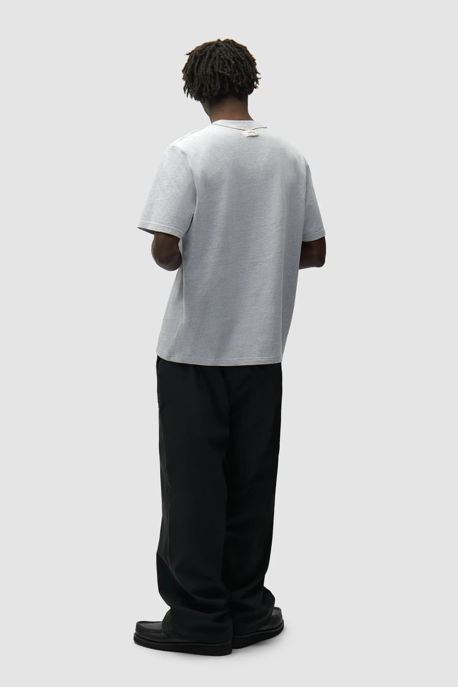 T-shirt à étiquette réversible - Gris - Image 13