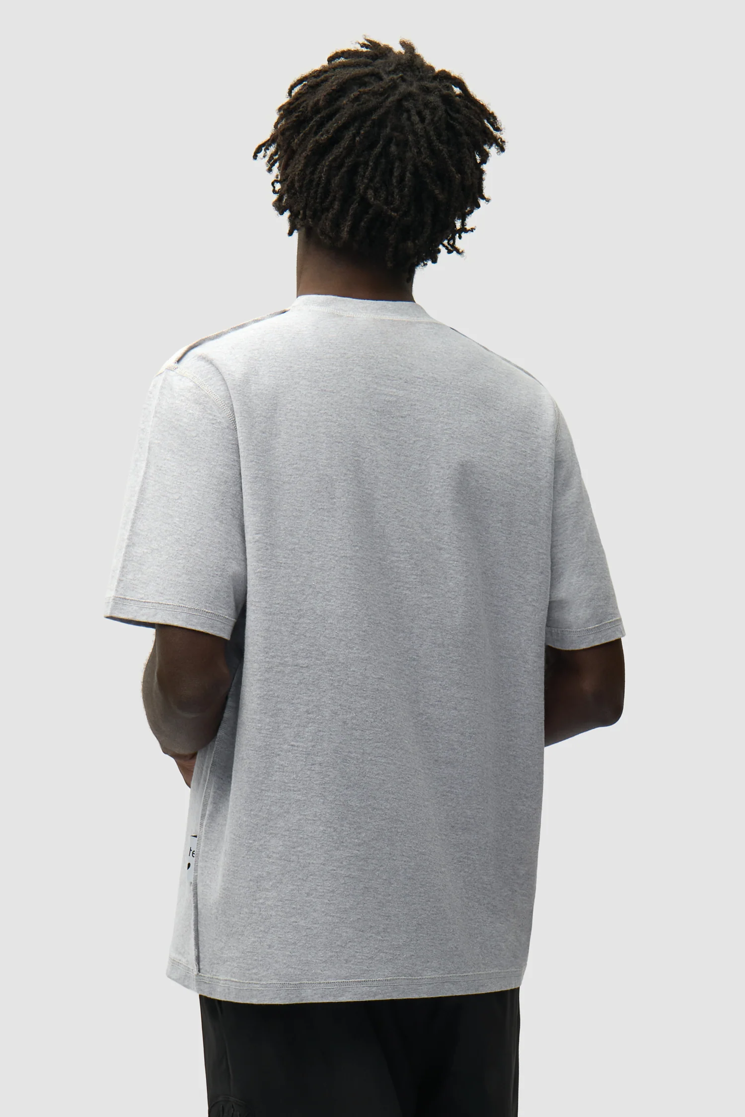 T-shirt à étiquette réversible - Gris - Image 3