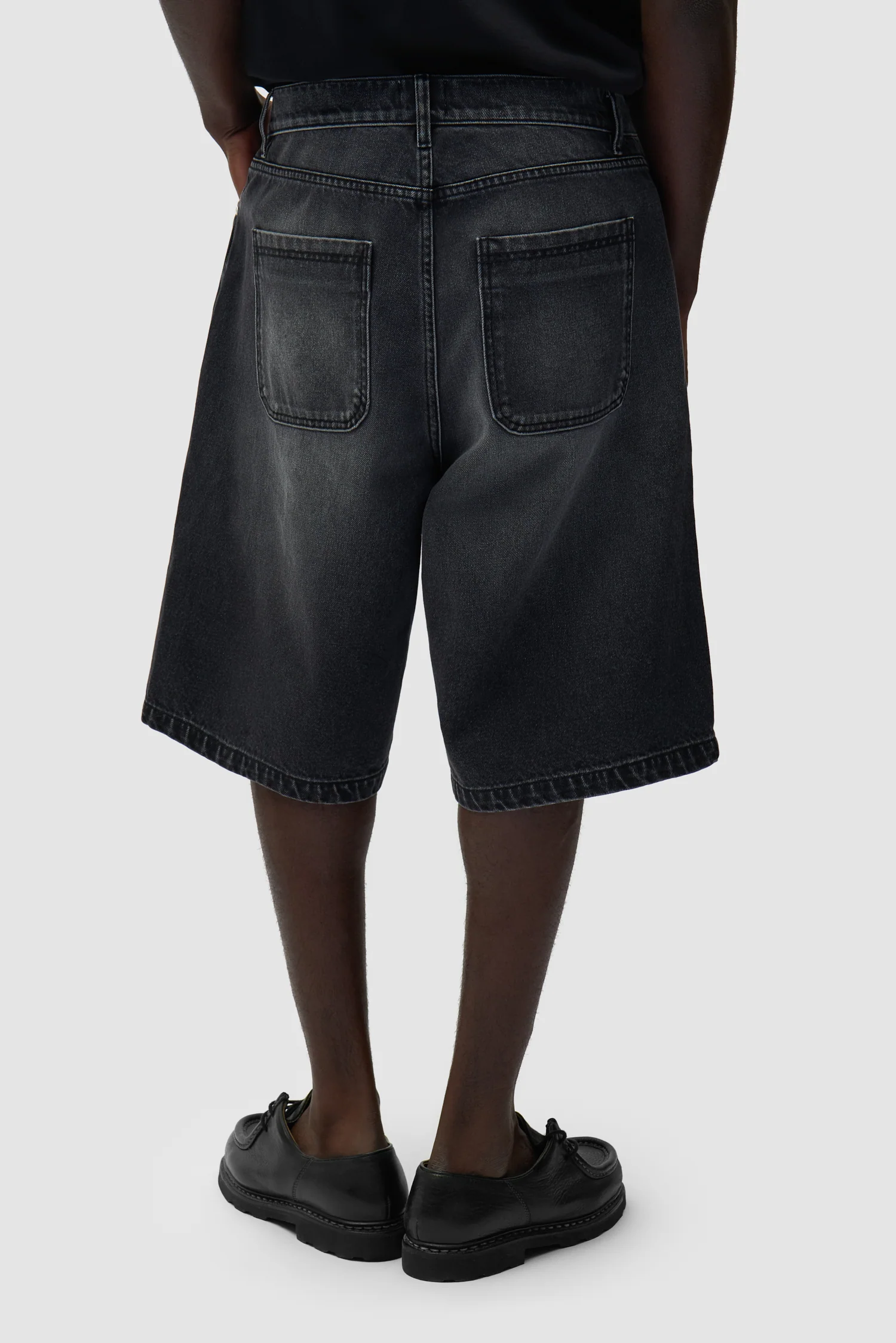 Short en denim à poches rondes - Noir délavé - Image 3