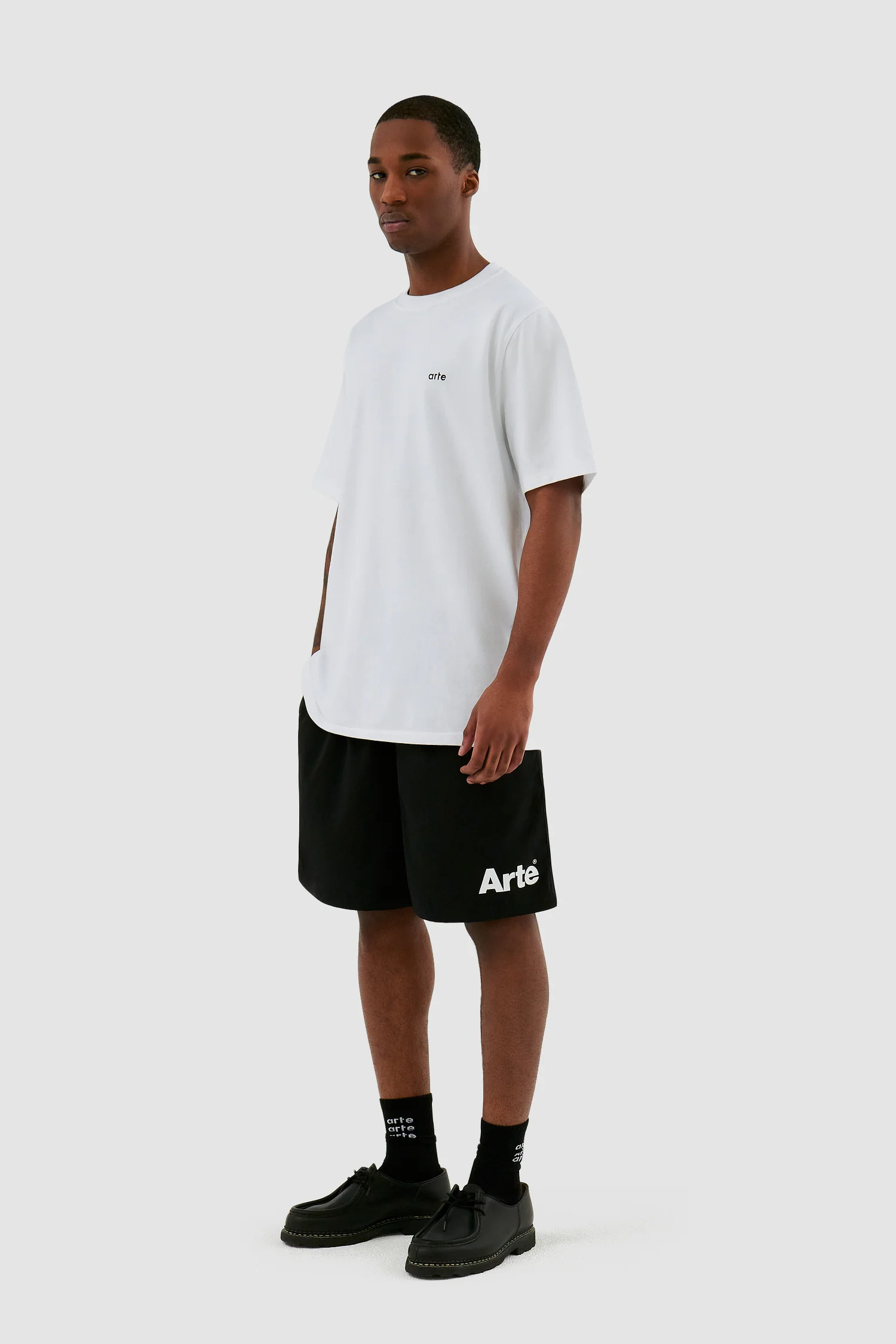Short à logo Samuel - Noir - Image 6