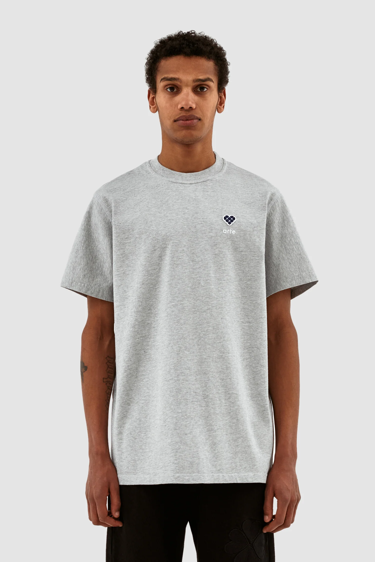 Tommy Heart Patch T-shirt - Gris - Image 2