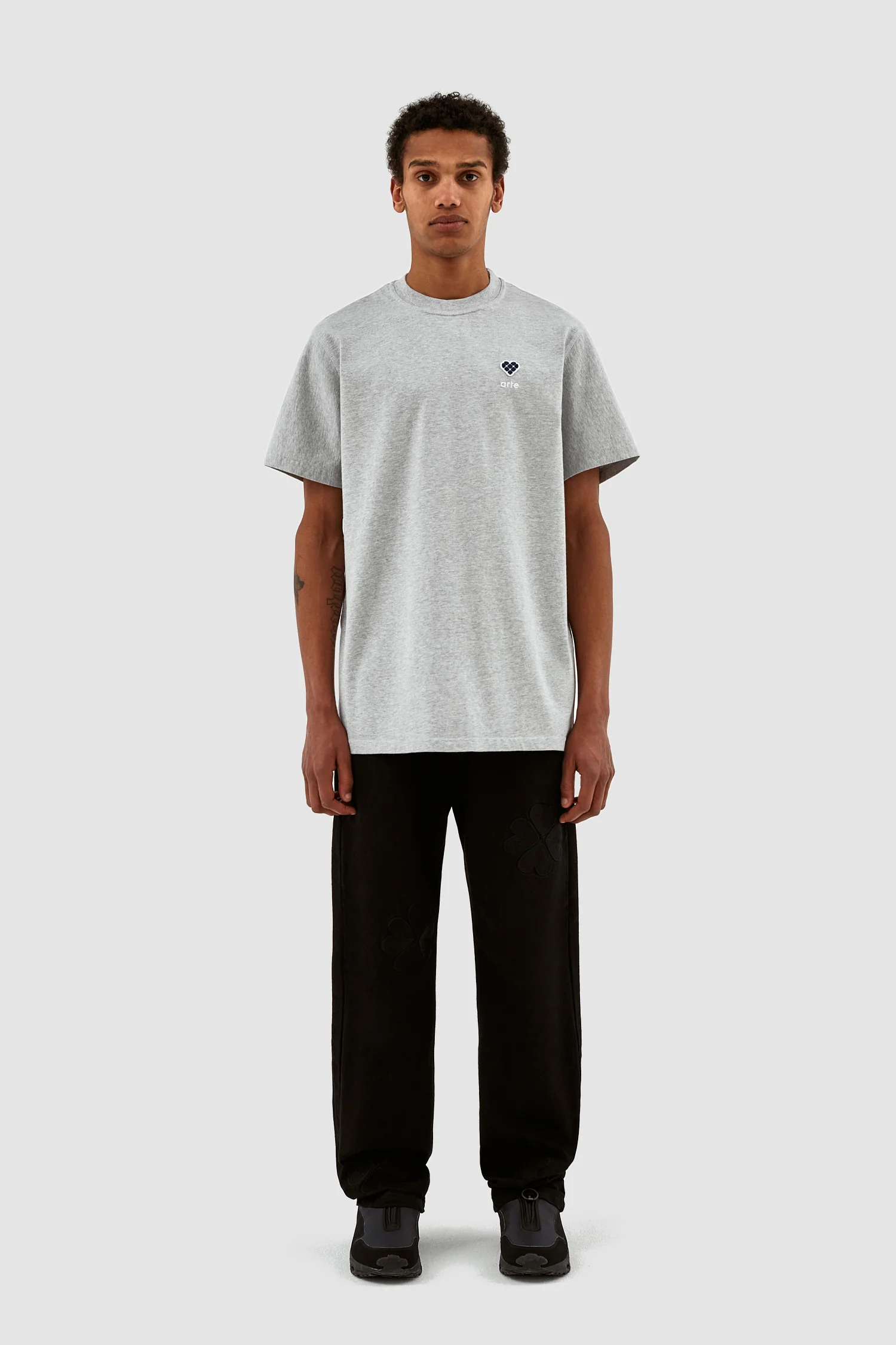 Tommy Heart Patch T-shirt - Gris - Image 3