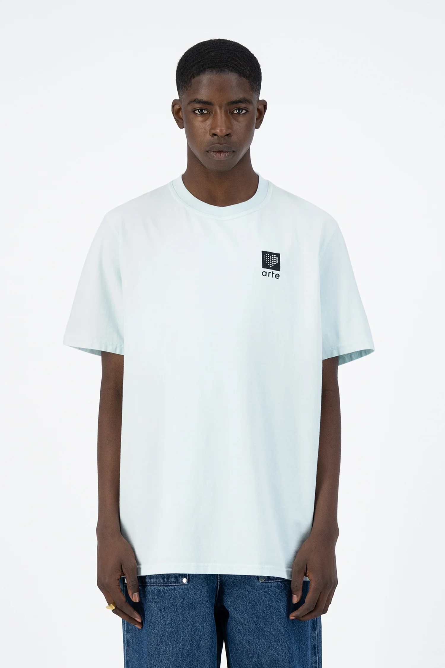 Tzara Embroi T-shirt - Skylight - Image 2