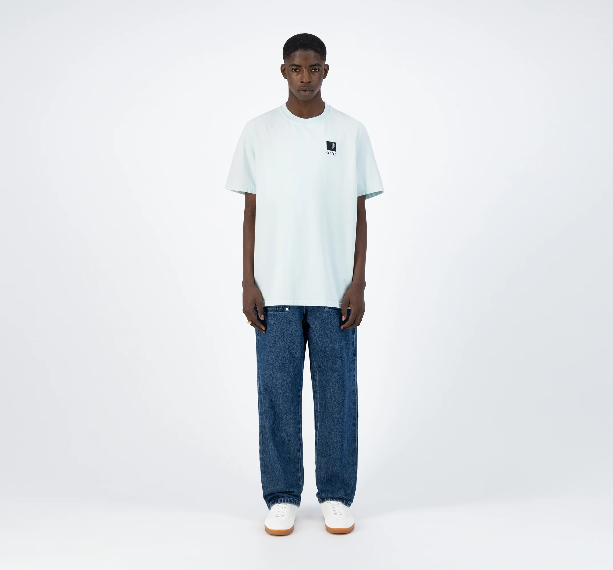 Tzara Embroi T-shirt - Skylight - Image 4