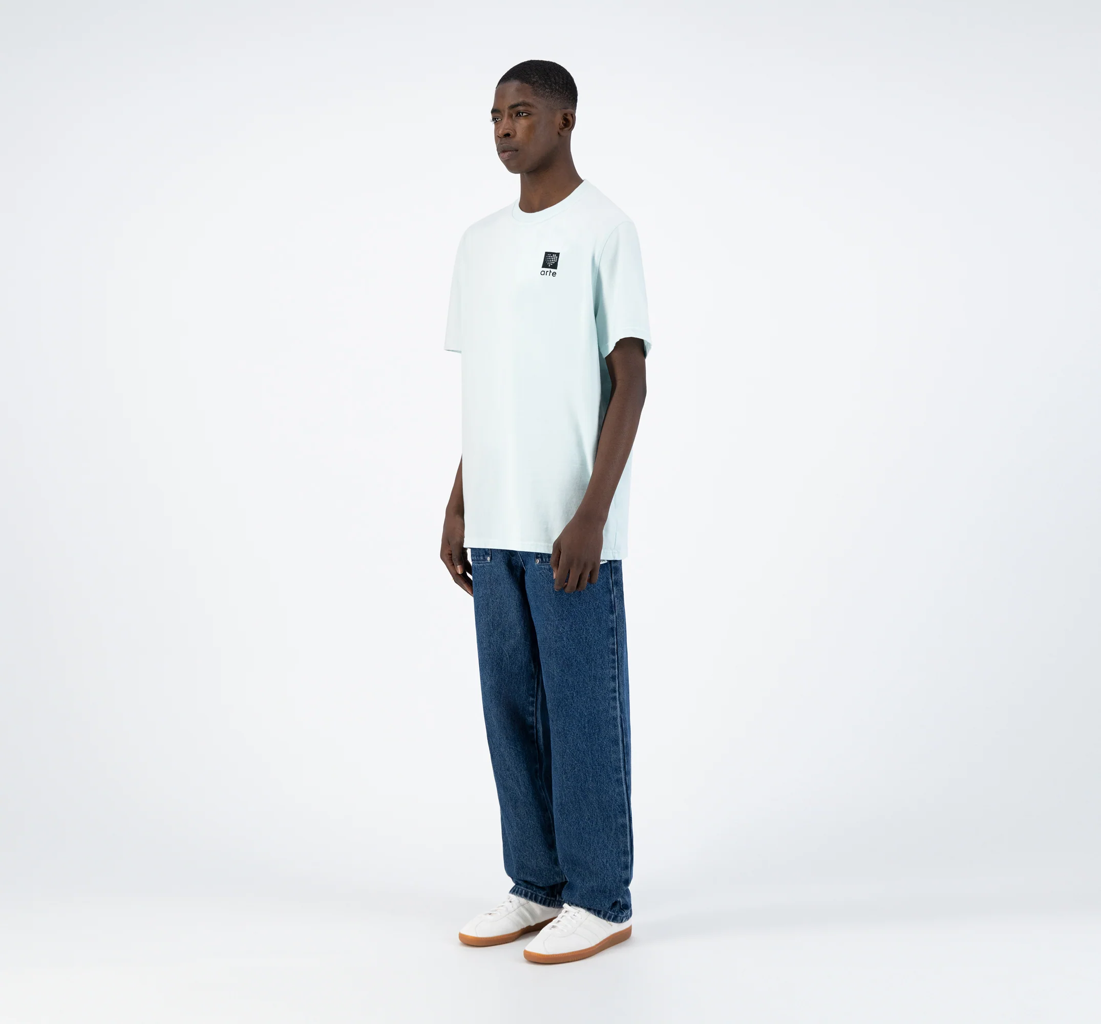 Tzara Embroi T-shirt - Skylight - Image 6