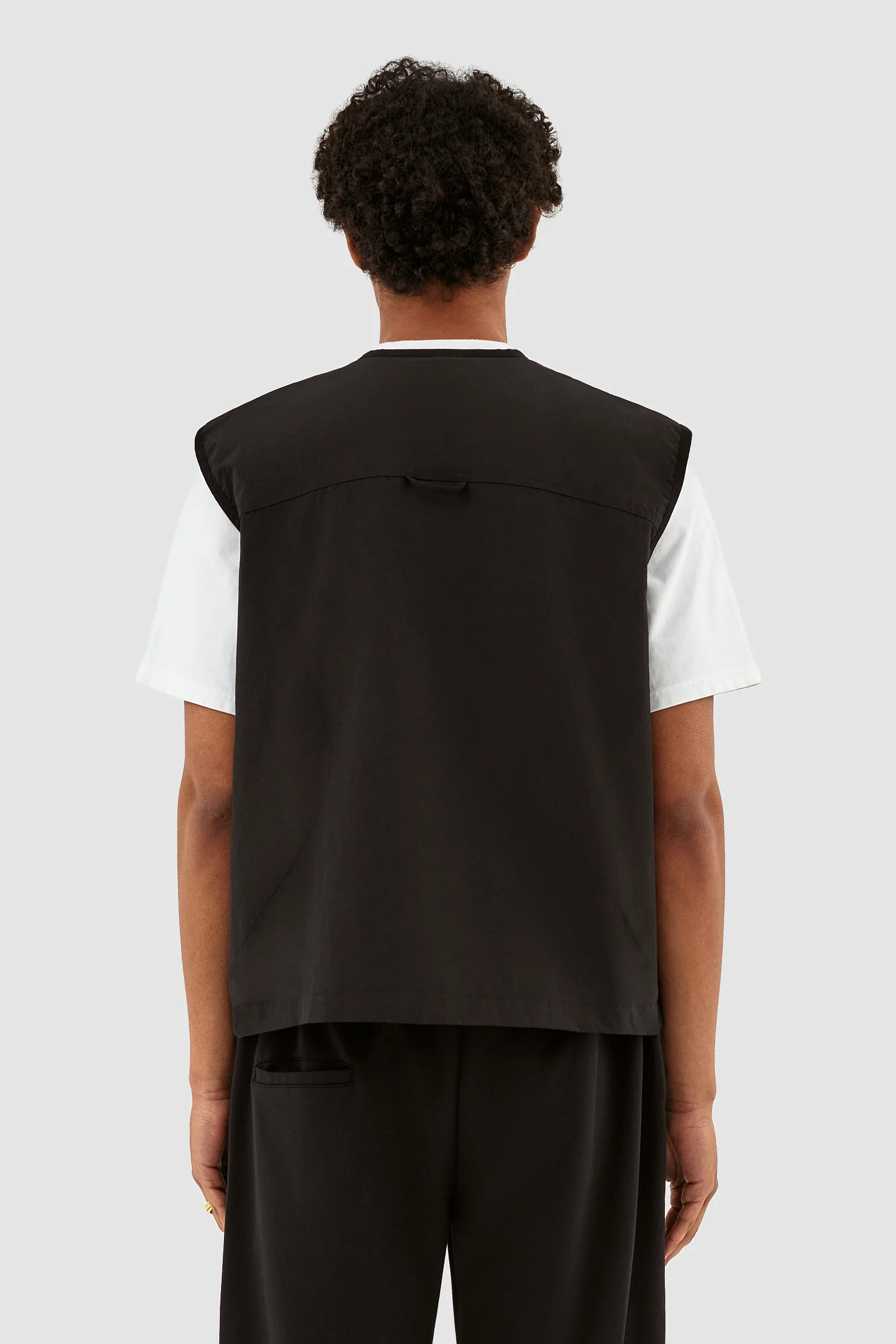 AW23-225C - Image 3